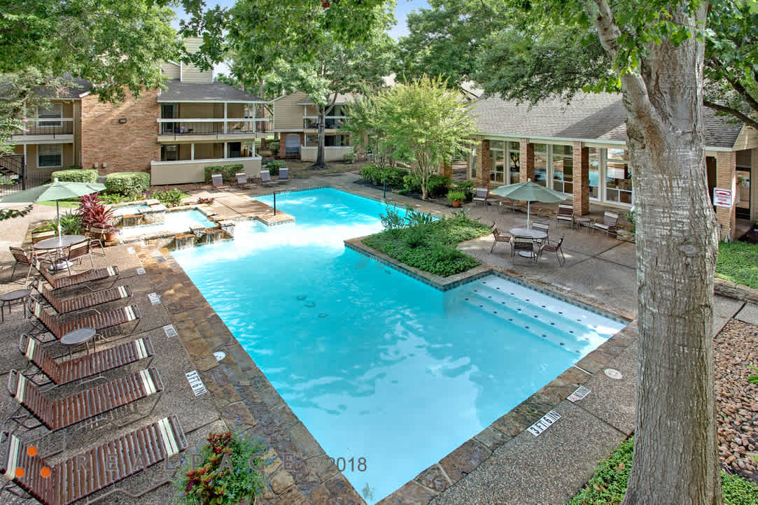 Idlewood Park Apartments – photo 5