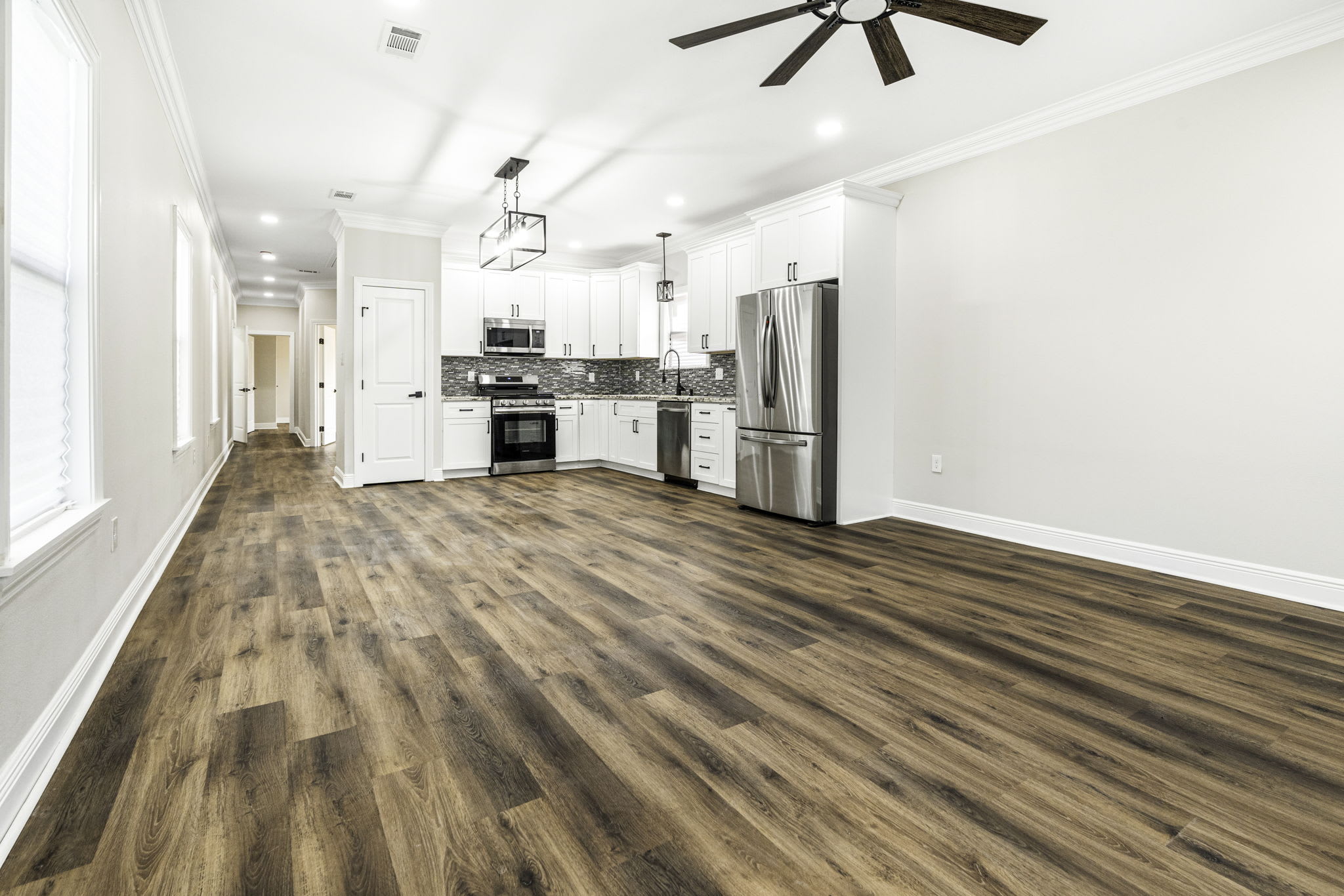 8332 Apple Street – photo 4