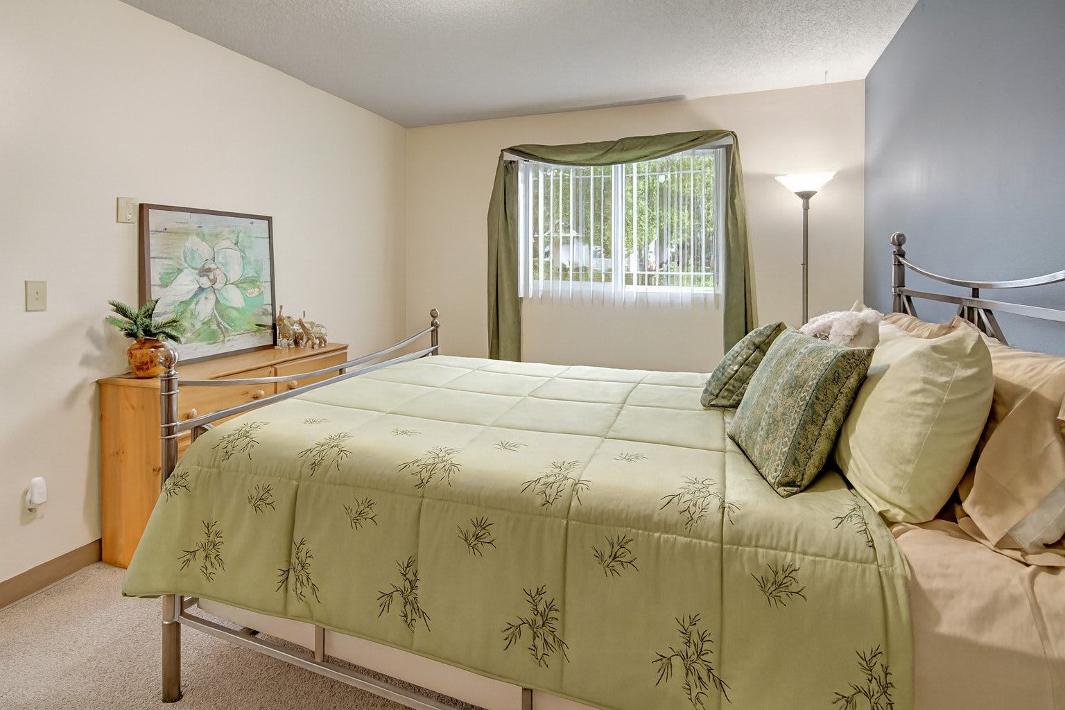 Brighton Woods Apartment Homes – photo 4