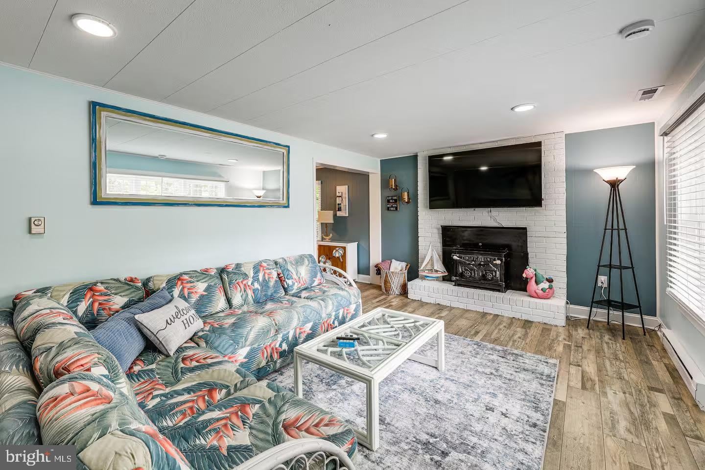 77 NEWPORT Drive – photo 2