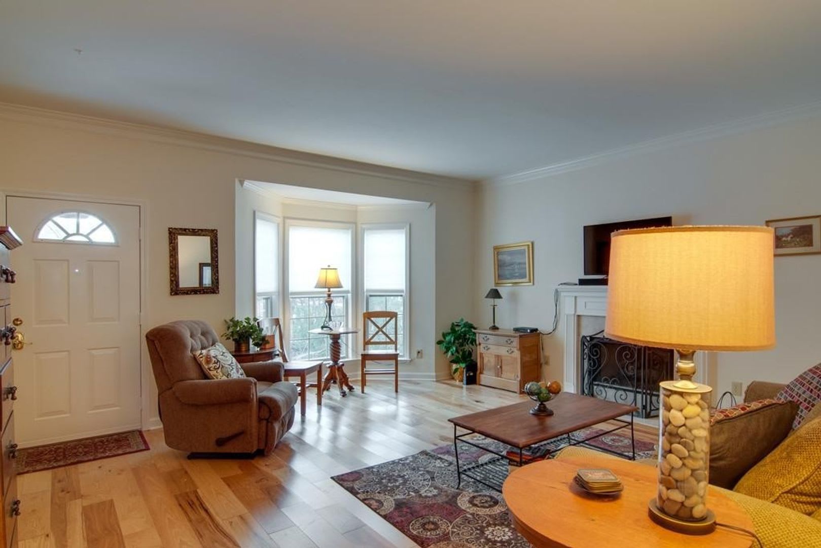 Beautiful 2Br 1 5Ba Home In A Prime Location Within Walking Distance To West End And Vanderbilt University – photo 5