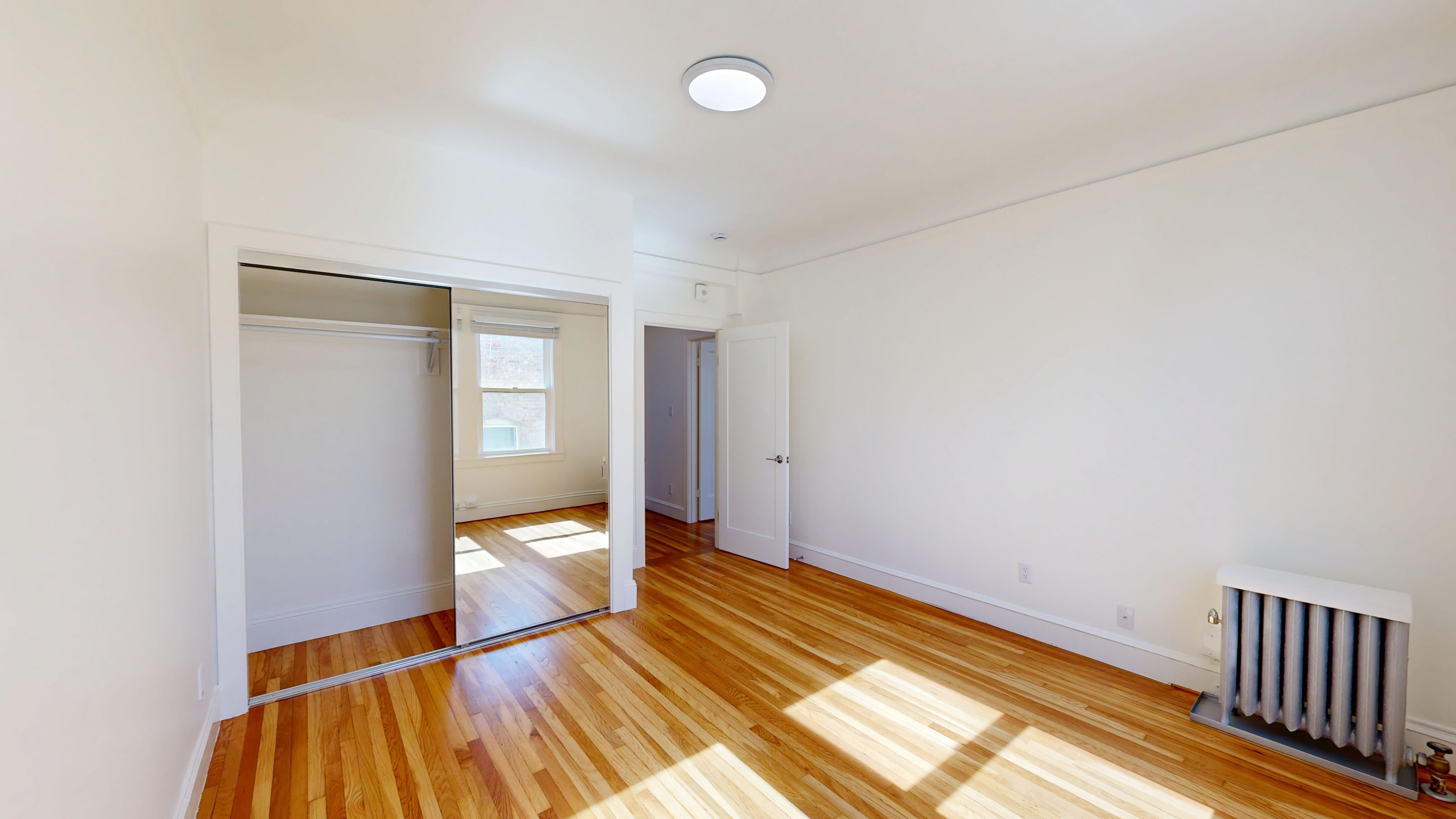 2121 Sacramento Street – photo 2