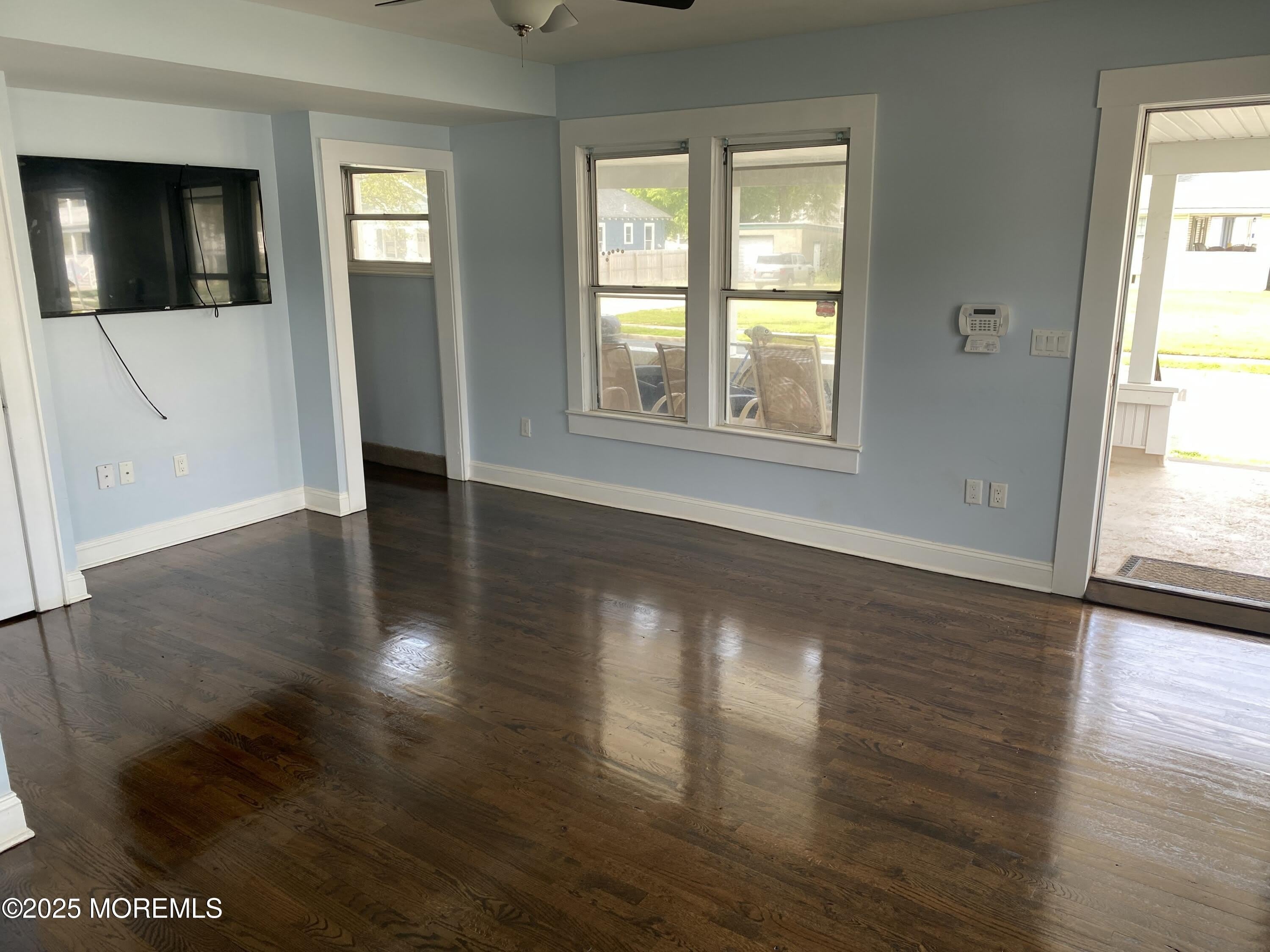 201 16th Avenue – photo 1