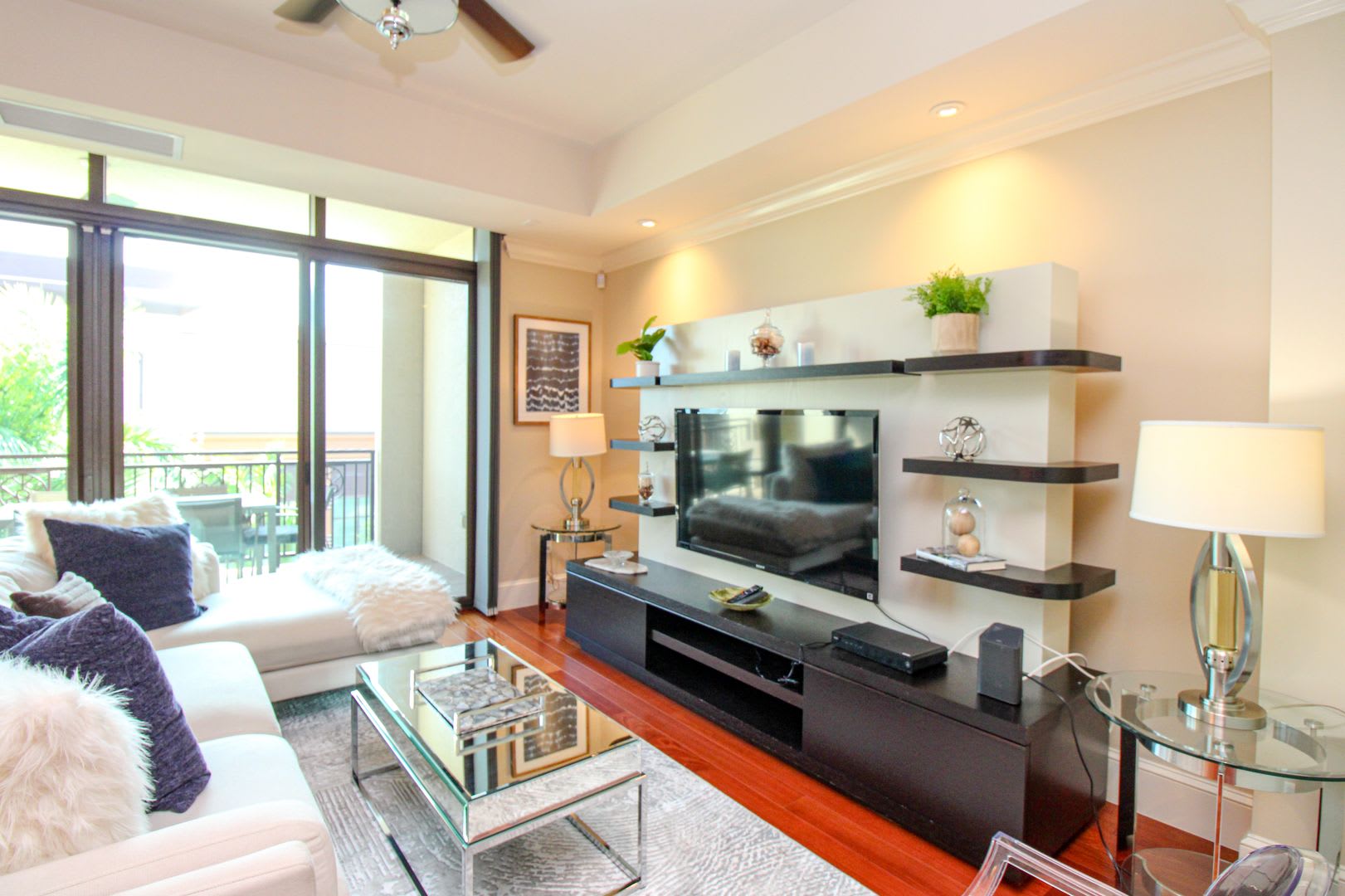 **STUNNING**FULLY FURNISHED**ANNUAL OR SEASONAL RENTAL**MERCADO** – photo 3