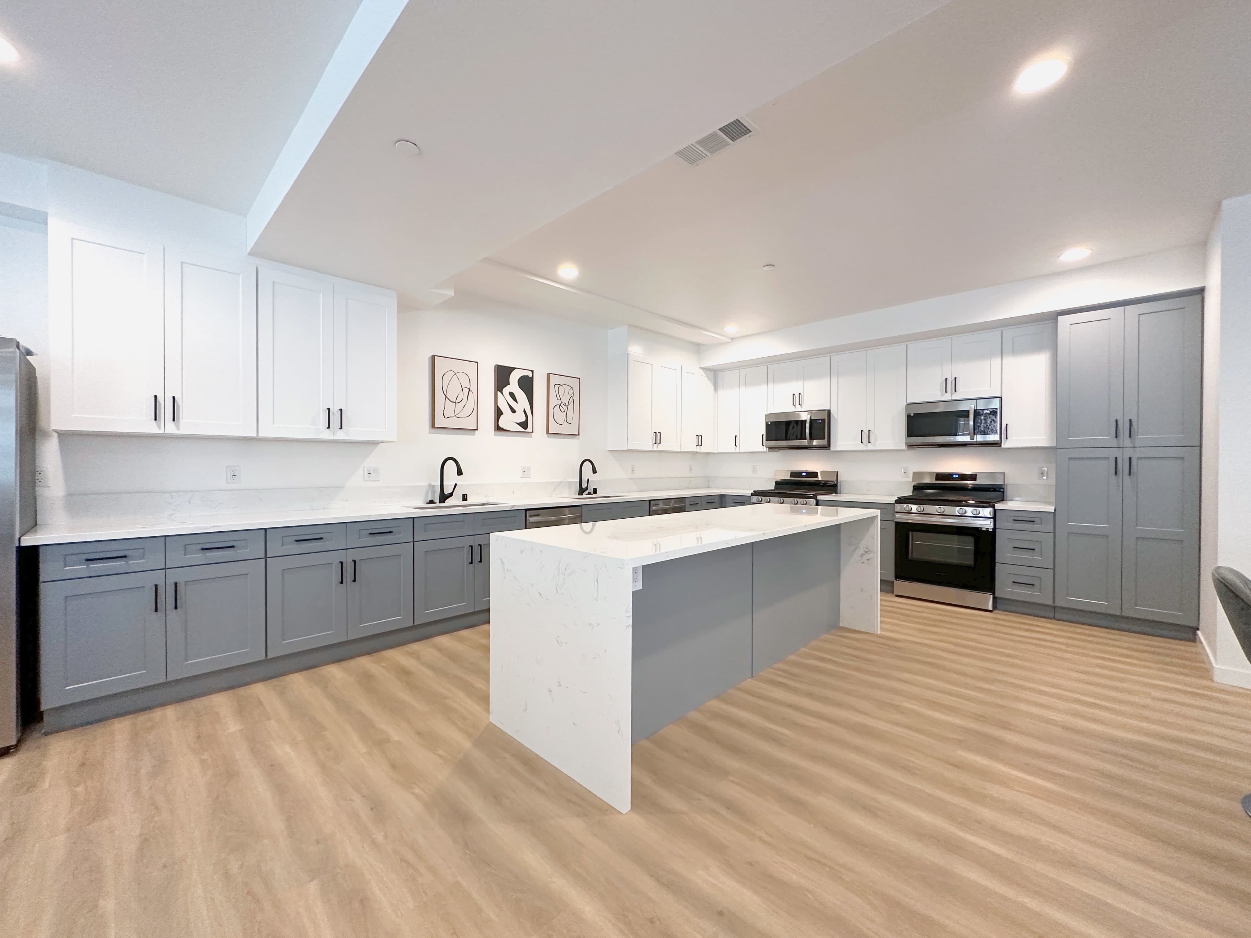 1654 W 35th Street – photo 2
