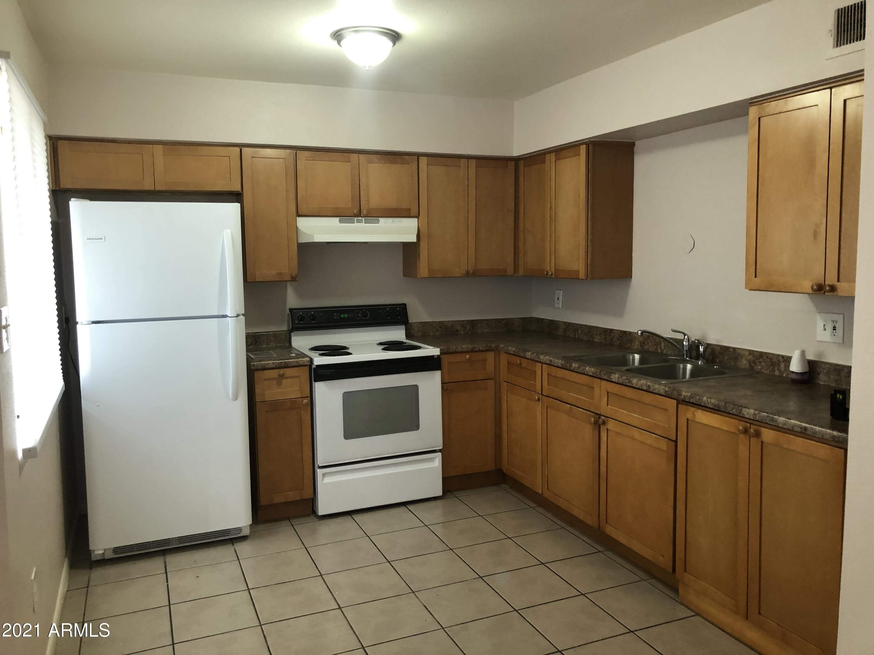 1138 W Dragoon Circle – photo 3