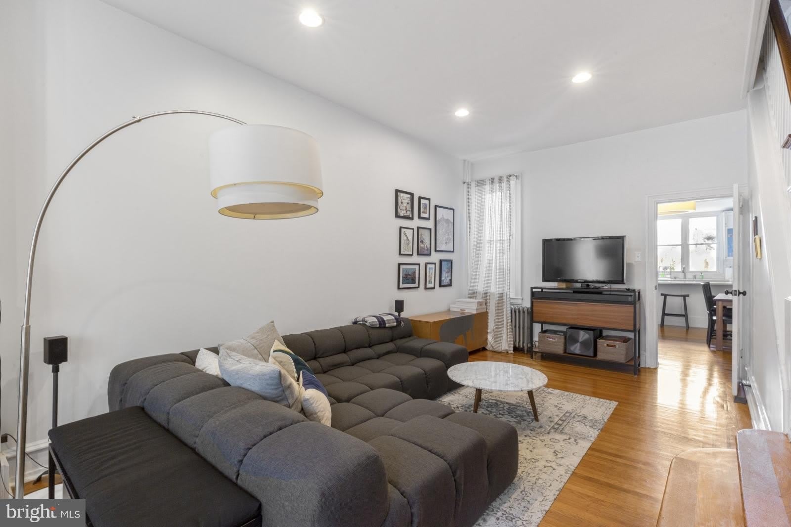 331 E THOMPSON Street – photo 5