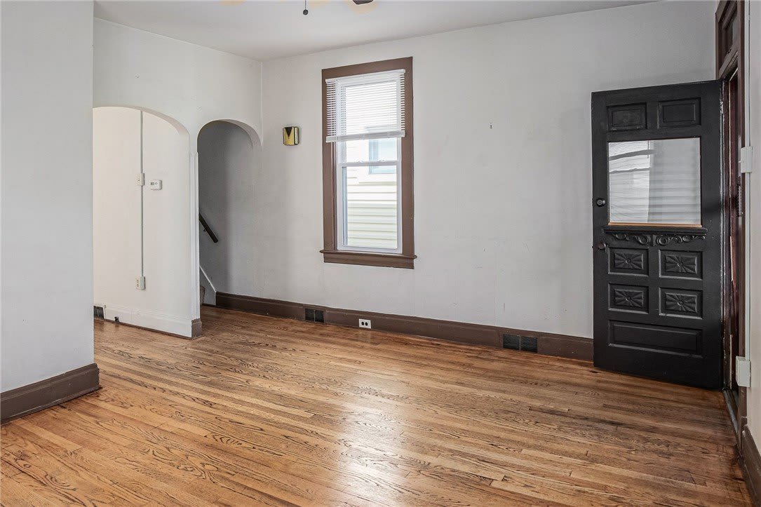 4727 5Th Ave – photo 5