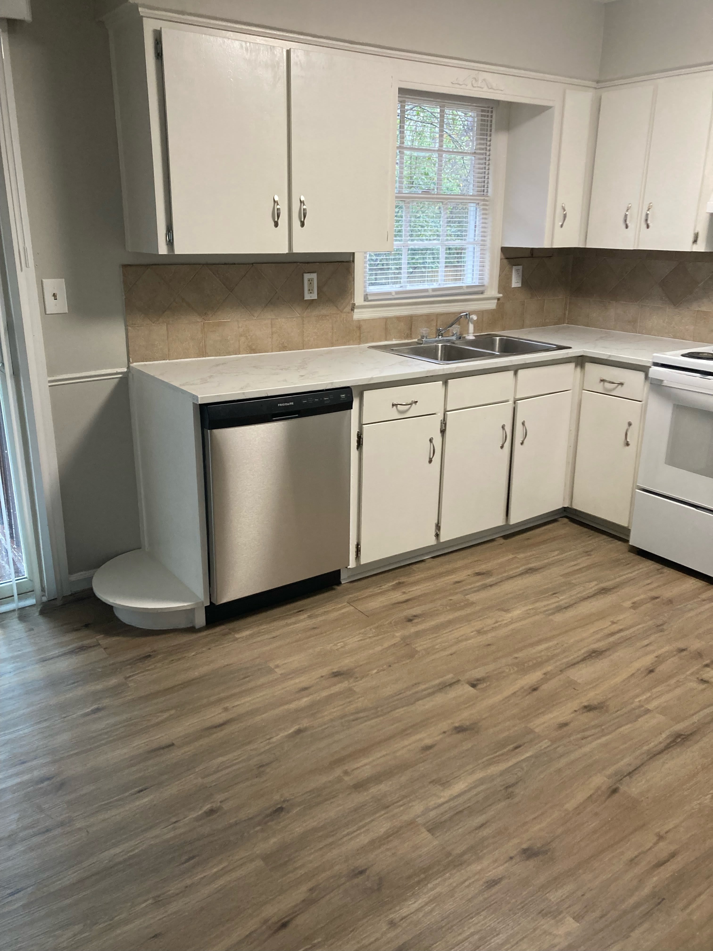 5059 Abbott Ave – photo 4