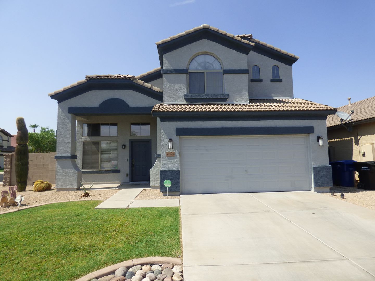 Priced right in a great neighborhood with SOLAR and POOL! – photo 1