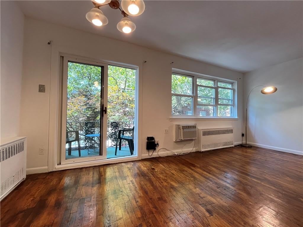 2077 E 54th Street – photo 2