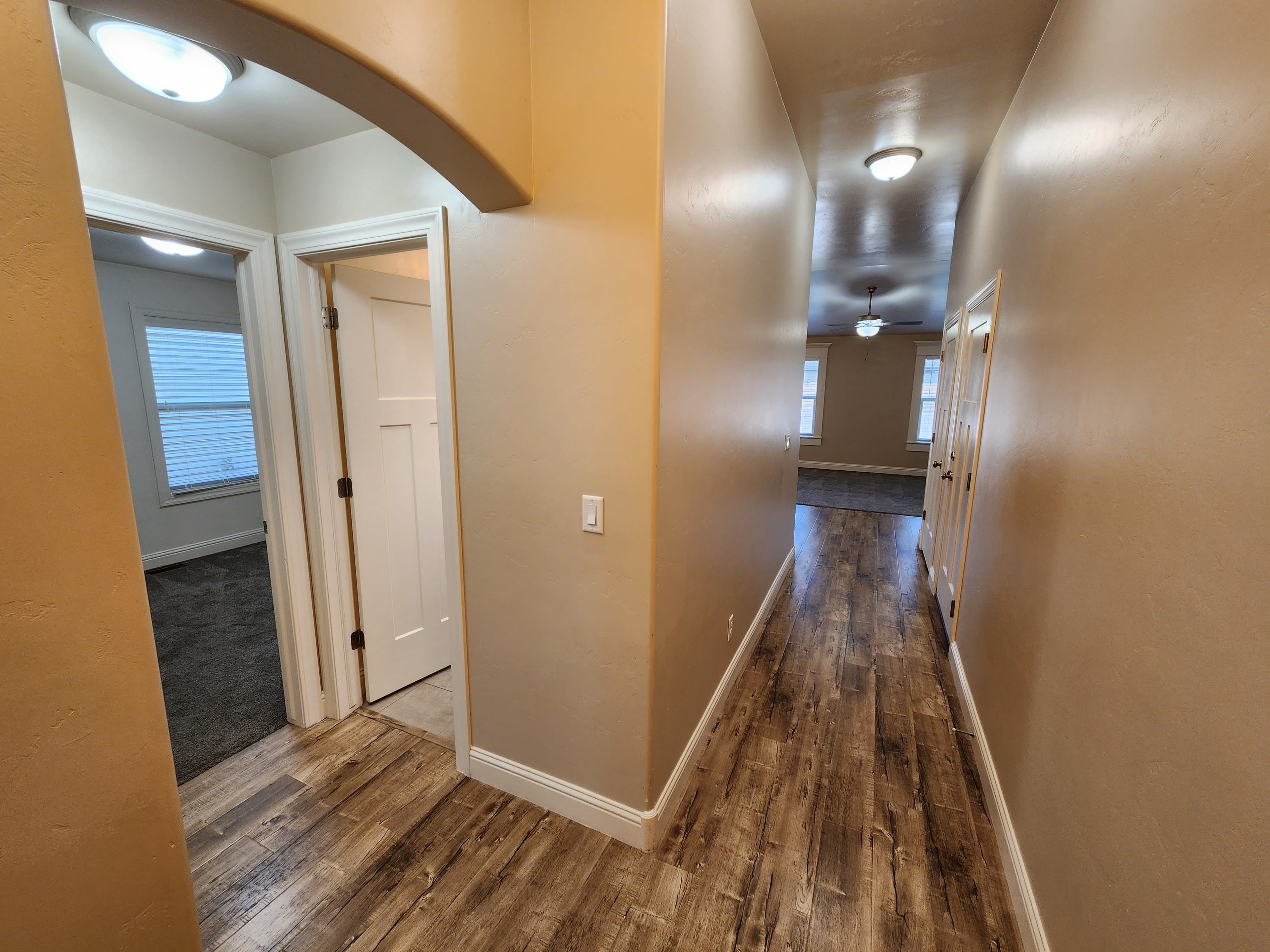 3894 E Chalet Dr – photo 3