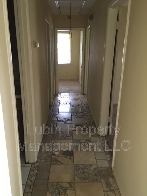 3266 Rochester Rd – photo 4