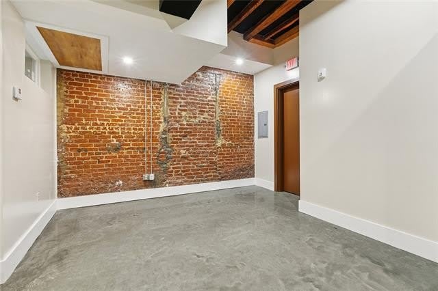 137 CARONDELET Street – photo 5