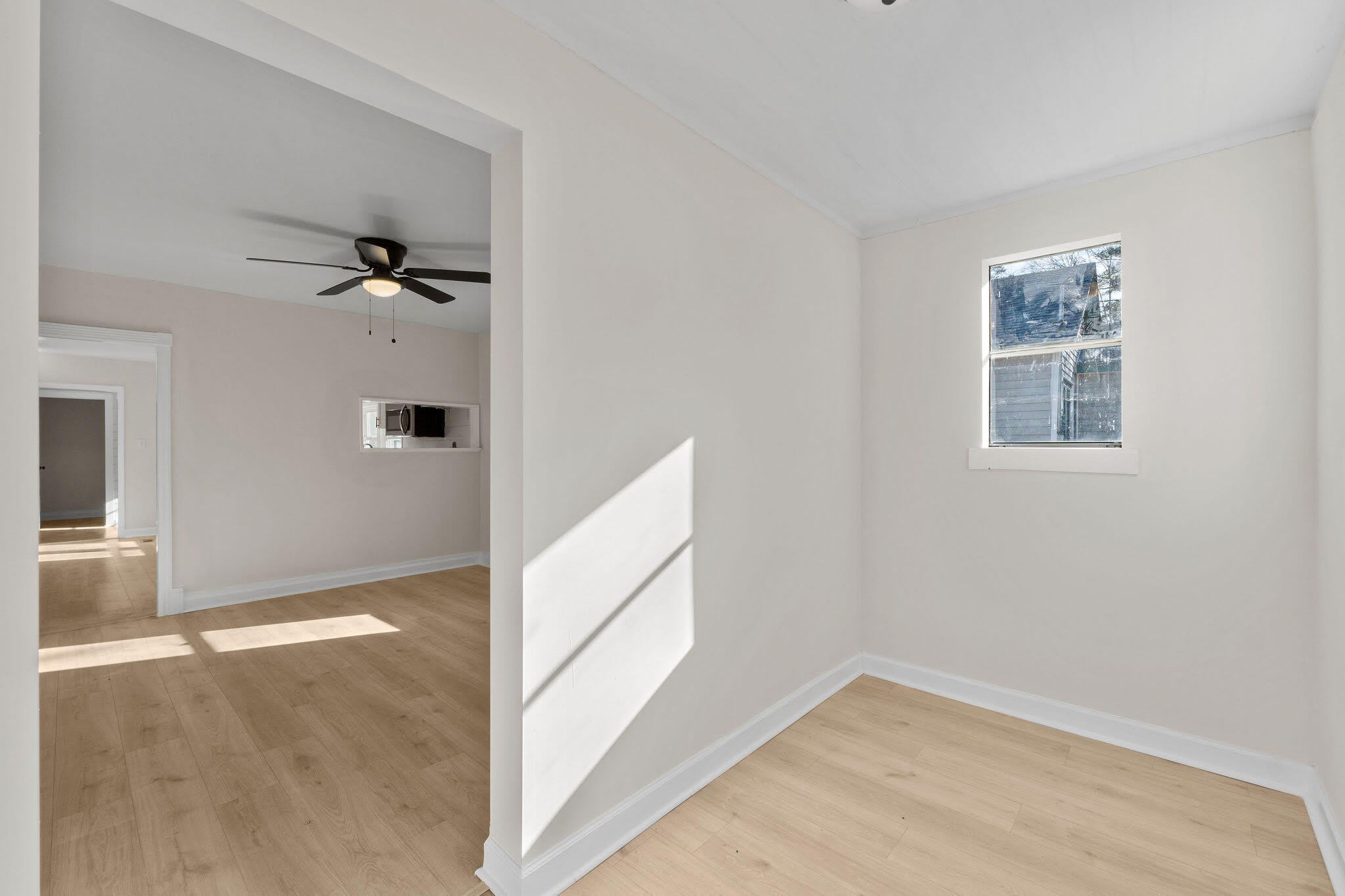 2833 Hazel Street – photo 2
