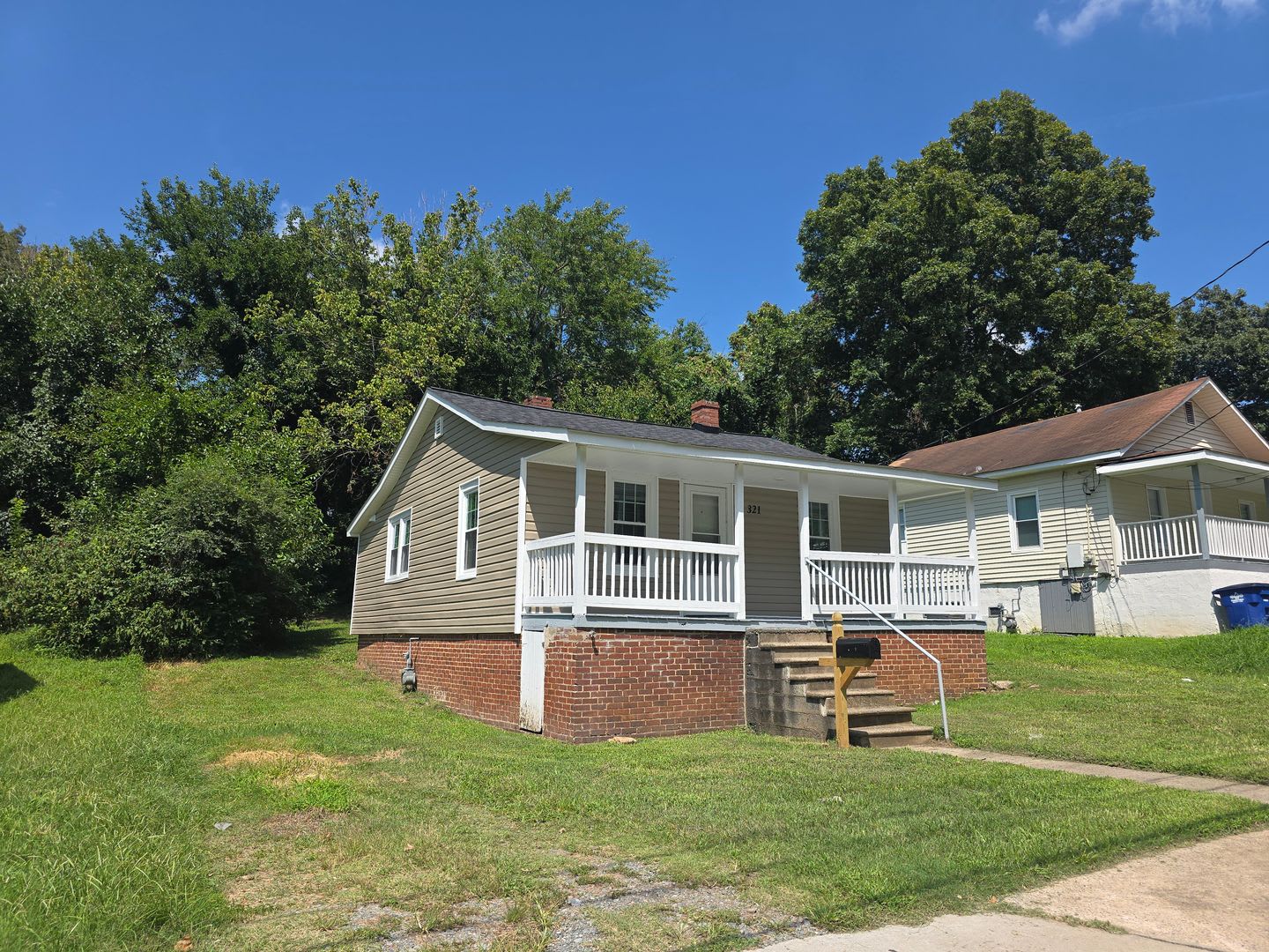 321 W. 23rd Street – photo 1
