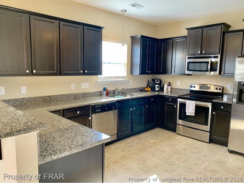 211 Rainmaker Street – photo 5