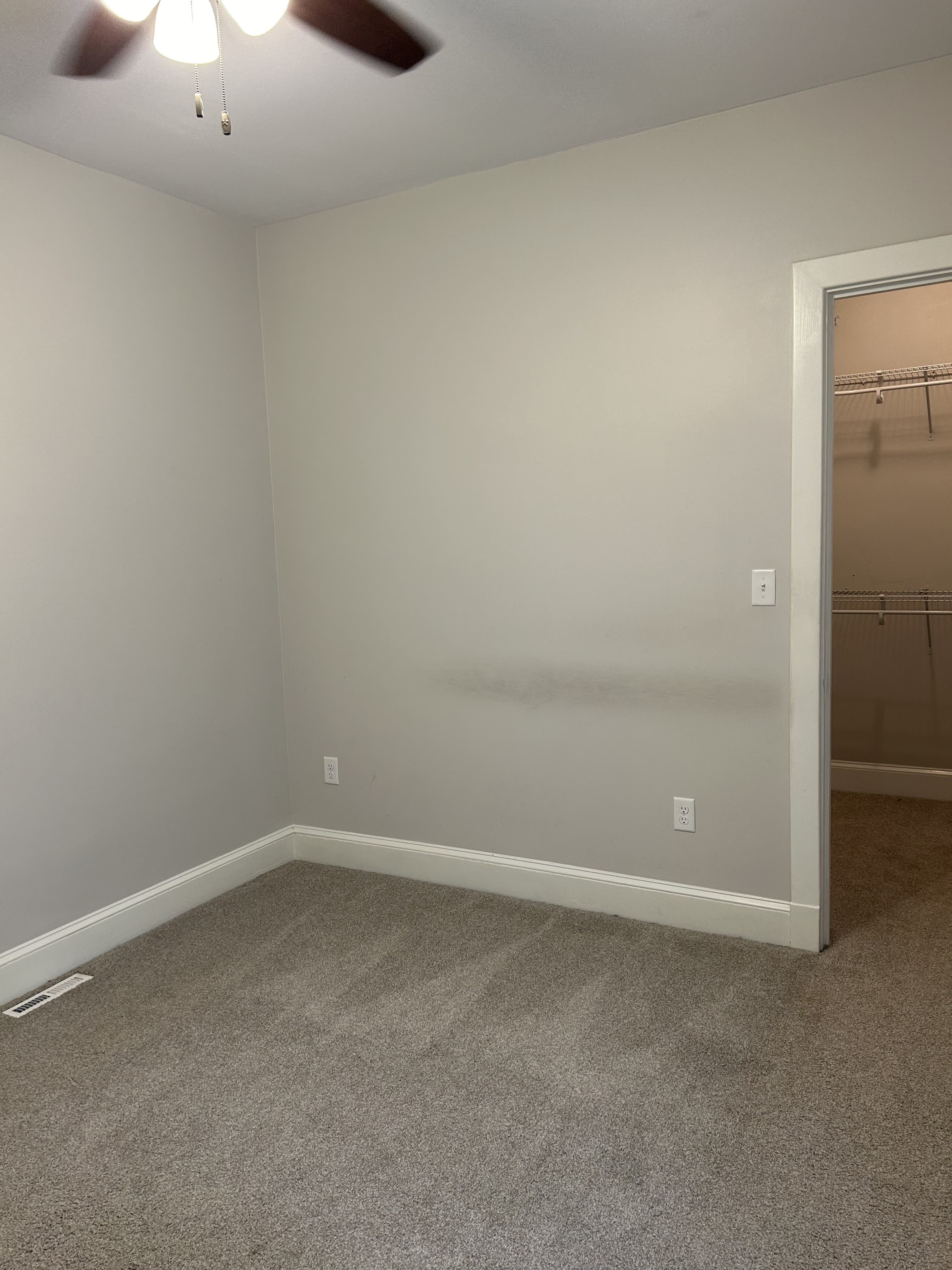 1030 W Locust St – photo 2