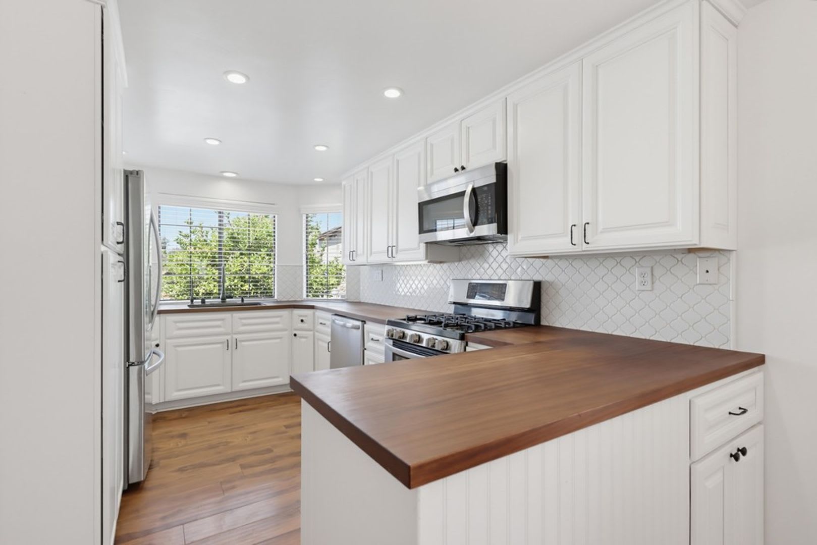 Single-Story, 3-Bedroom, 2-Bathroom Rancho San Diego Retreat with an Incredible Backyard Oasis – photo 3