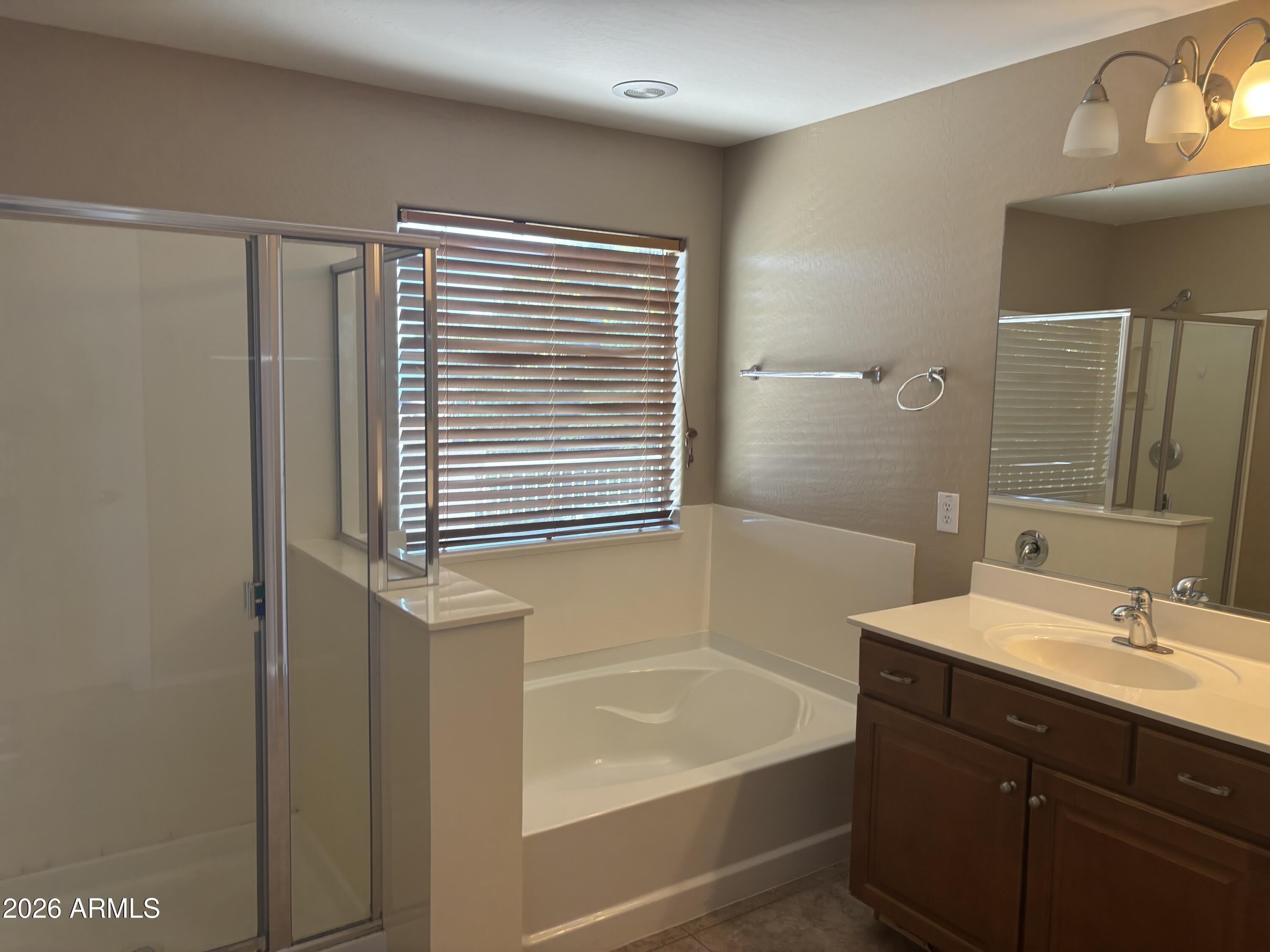 18045 W Carol Avenue – photo 5