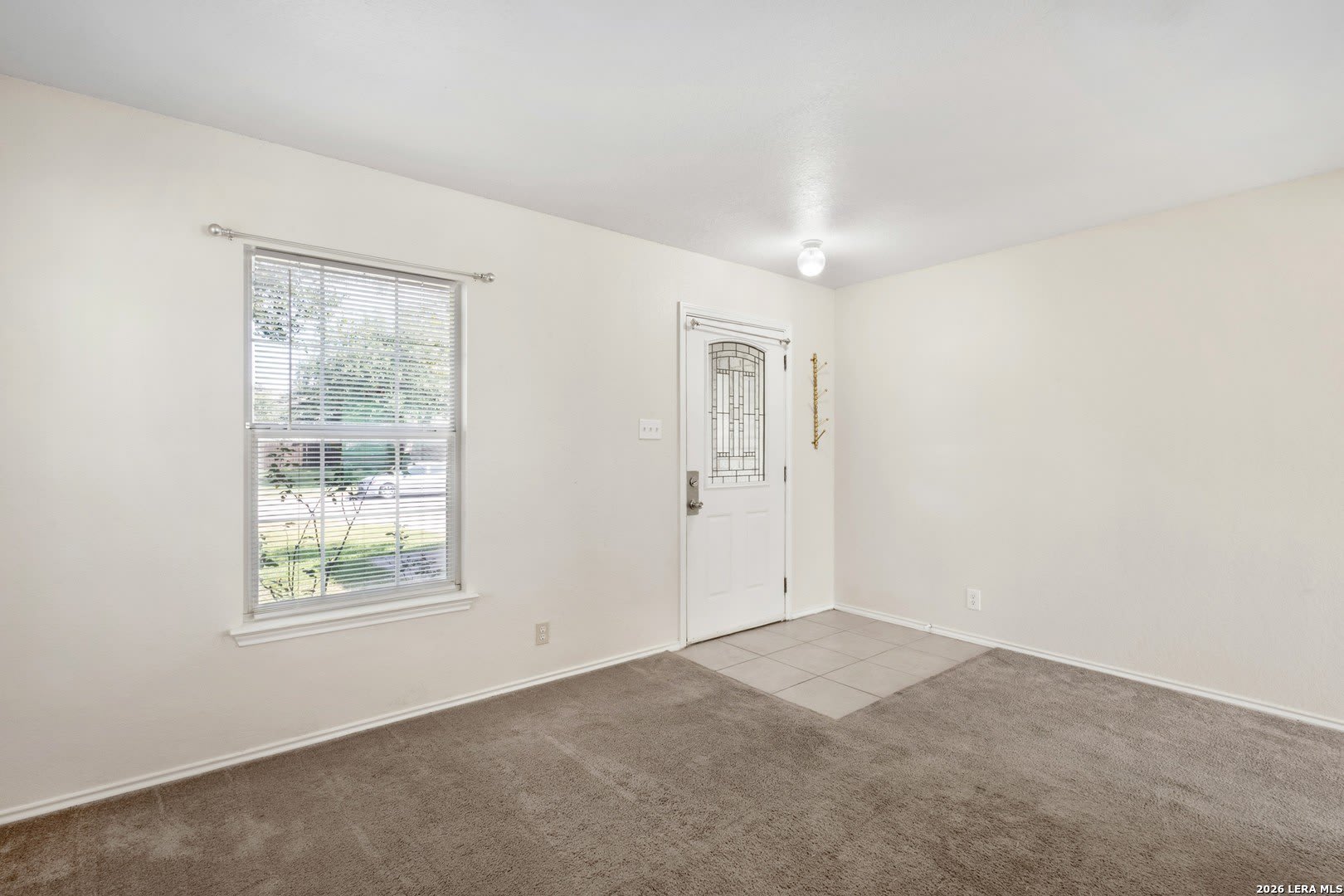 372 COPPER HILL DR – photo 5