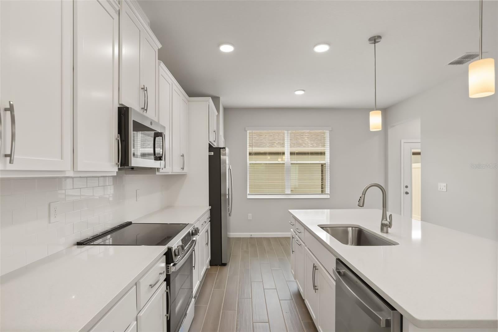 1394 MOUNT ROYAL Drive – photo 5