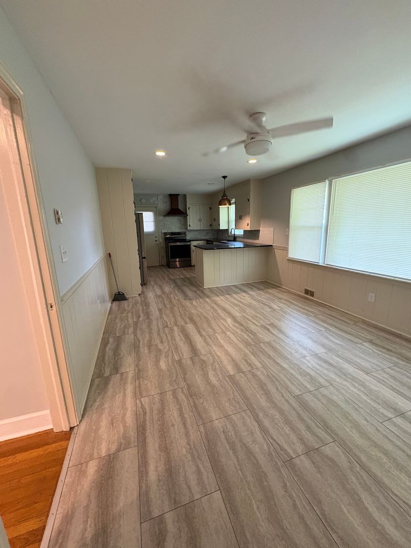 Beautiful newly updated single family home move in ready! – photo 5