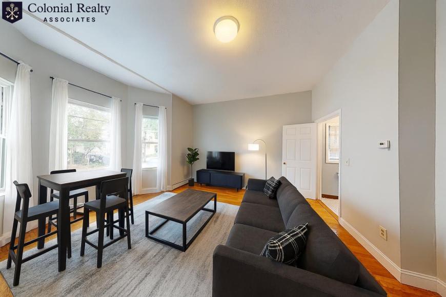 21 Highgate St. – photo 4