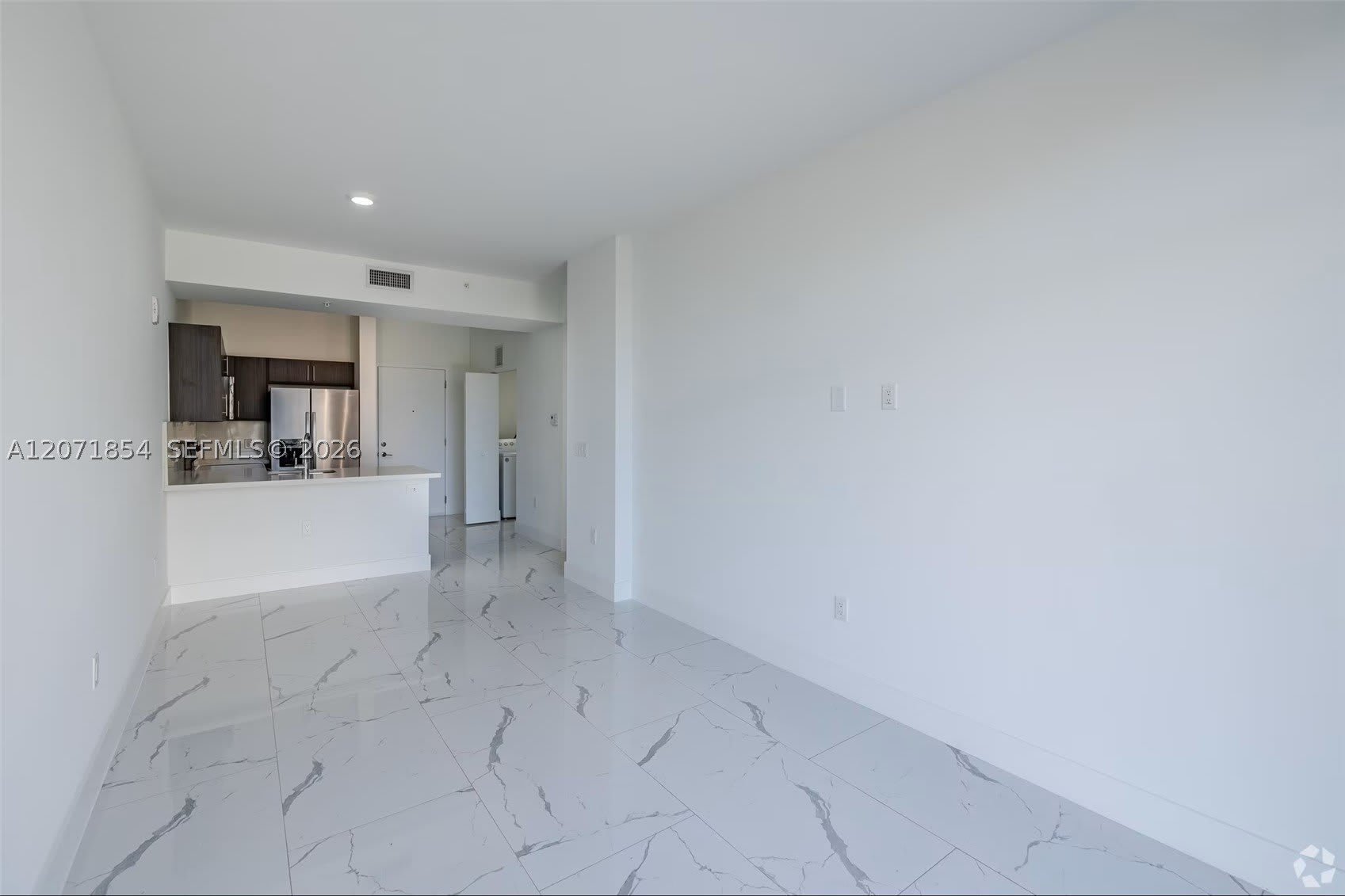 1 Curtiss Pkwy – photo 4