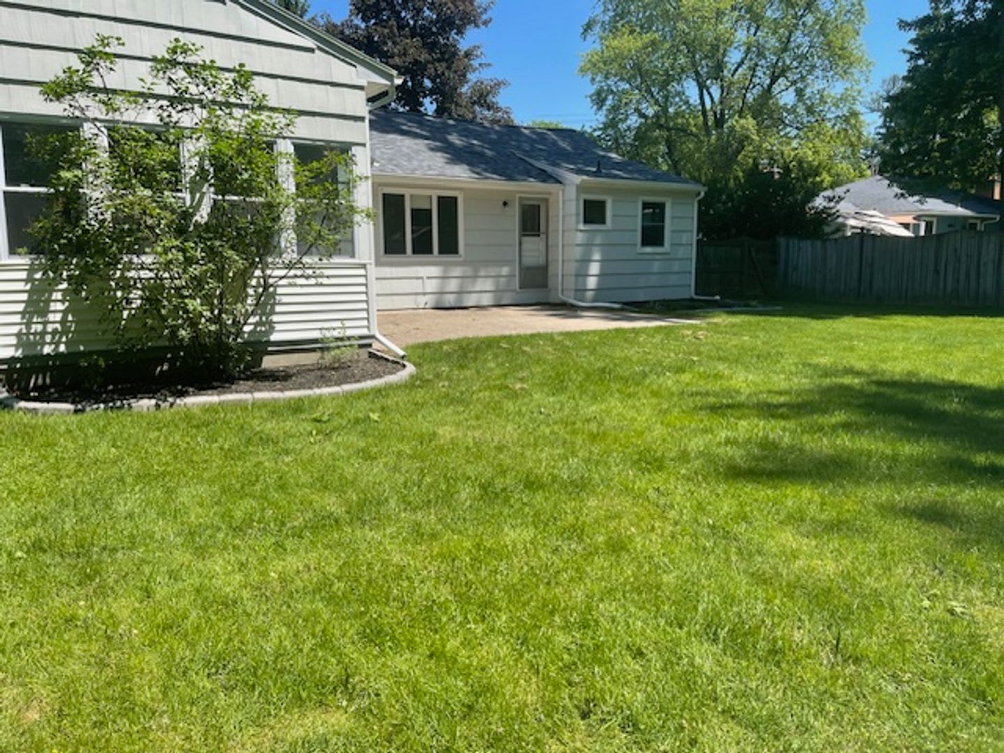 3 Bedroom / 1.5 Bath Home – photo 2