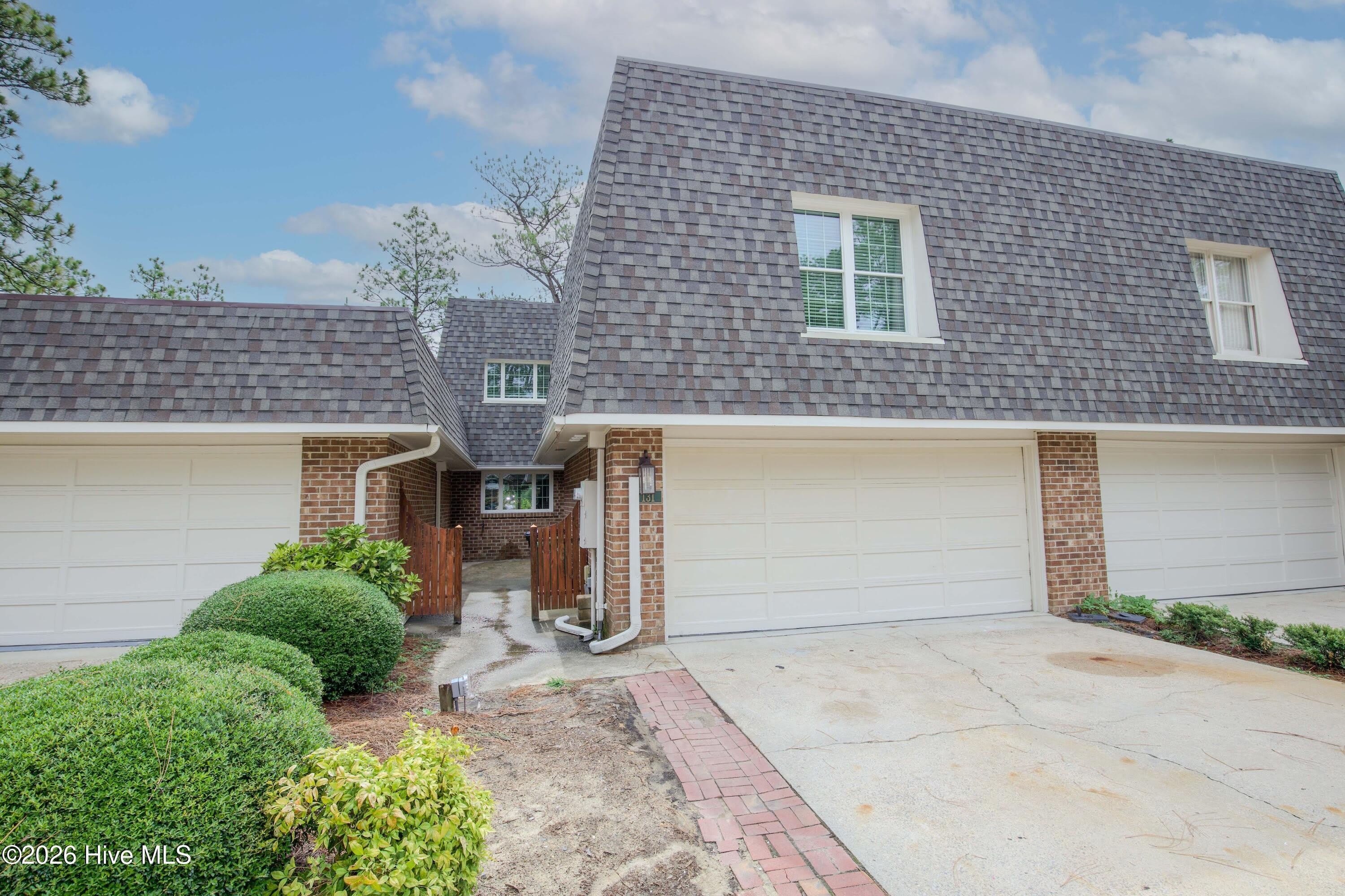131 Racquet Lane – photo 1