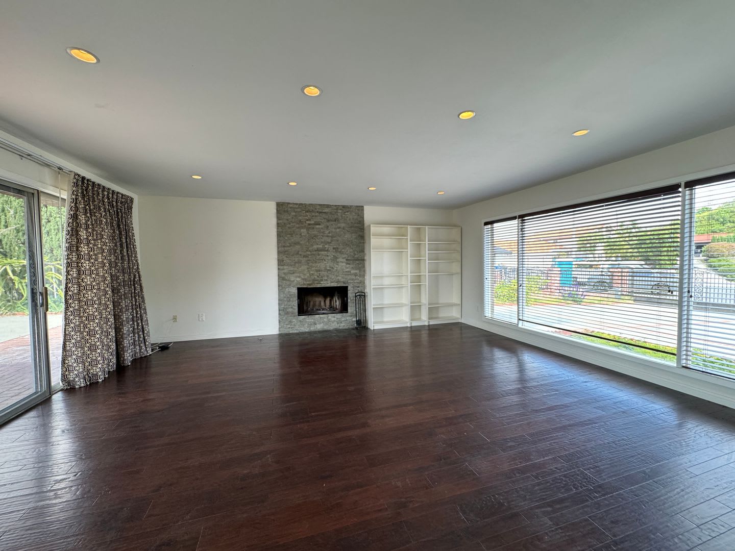 Four Bedroom, Three Bathroom House in Whittier Hillside Neighborhood – photo 4