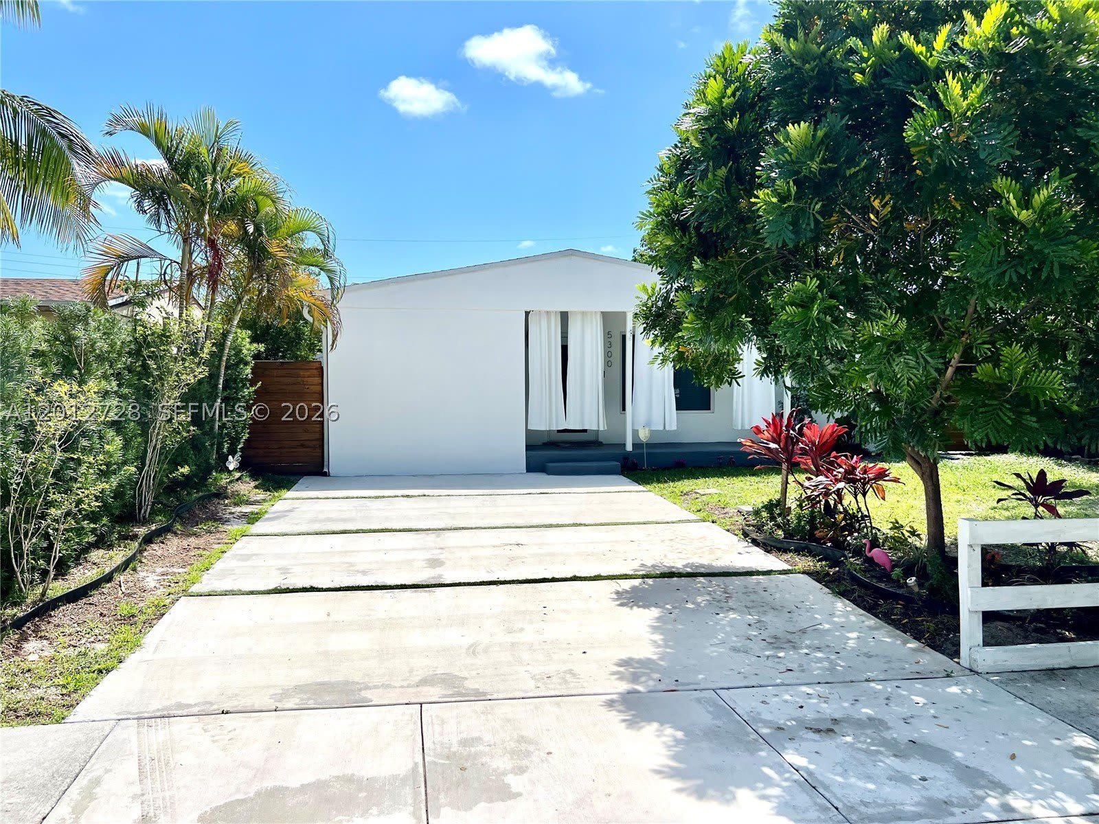 5300 Nw 1St Ave – photo 1