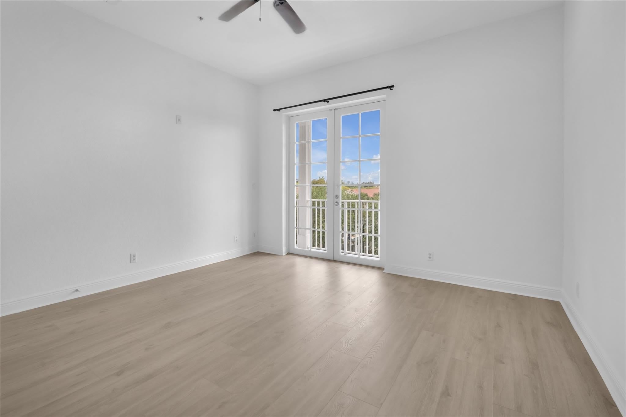 6809 N Lakeside Circle – photo 3