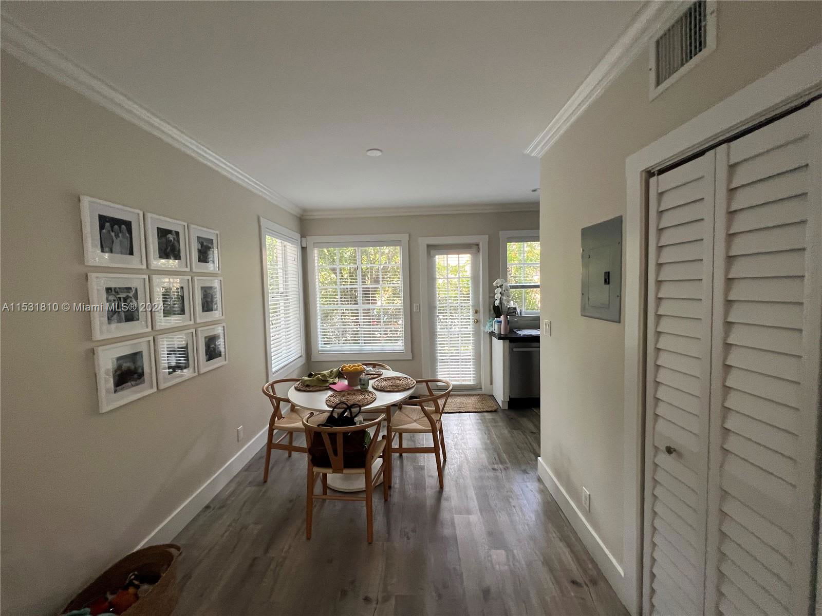 15 Madeira Avenue – photo 2