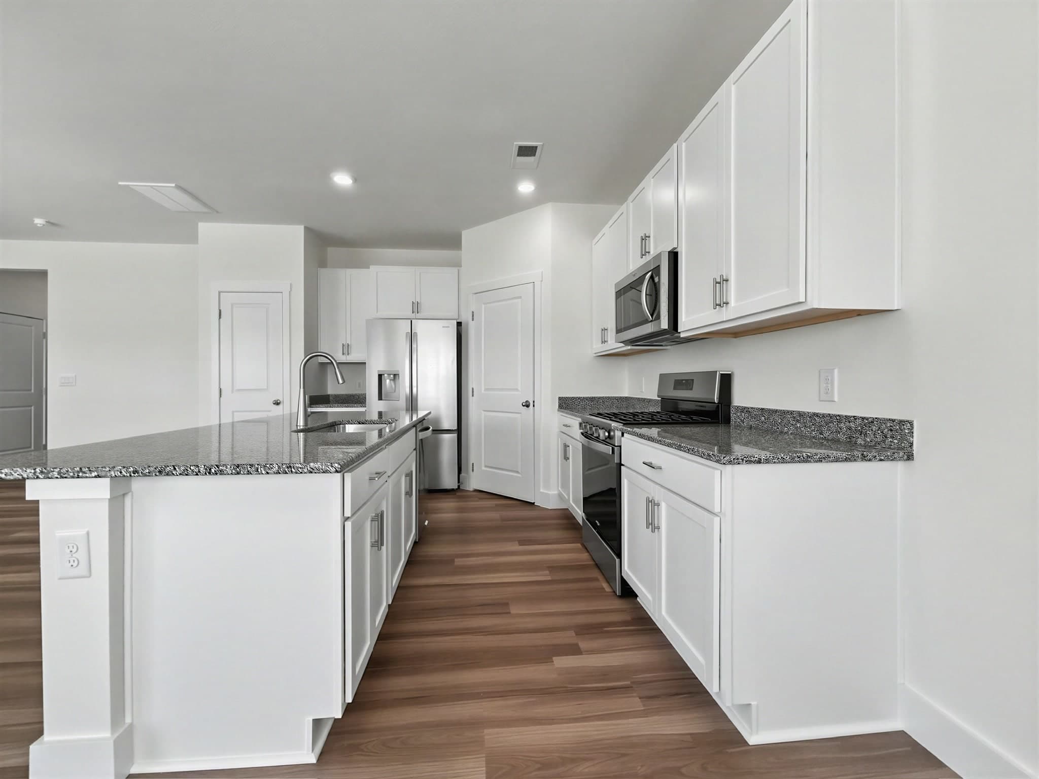 5166 Runnerstone Rd – photo 5