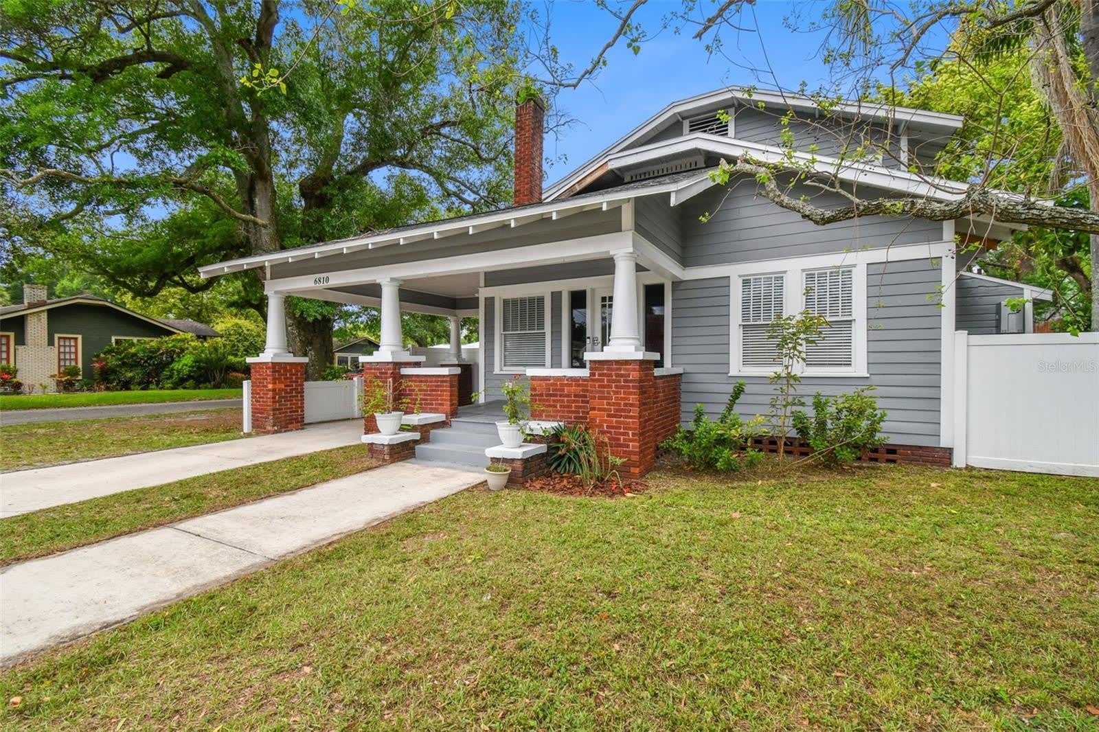 6810 N Navin Avenue – photo 2