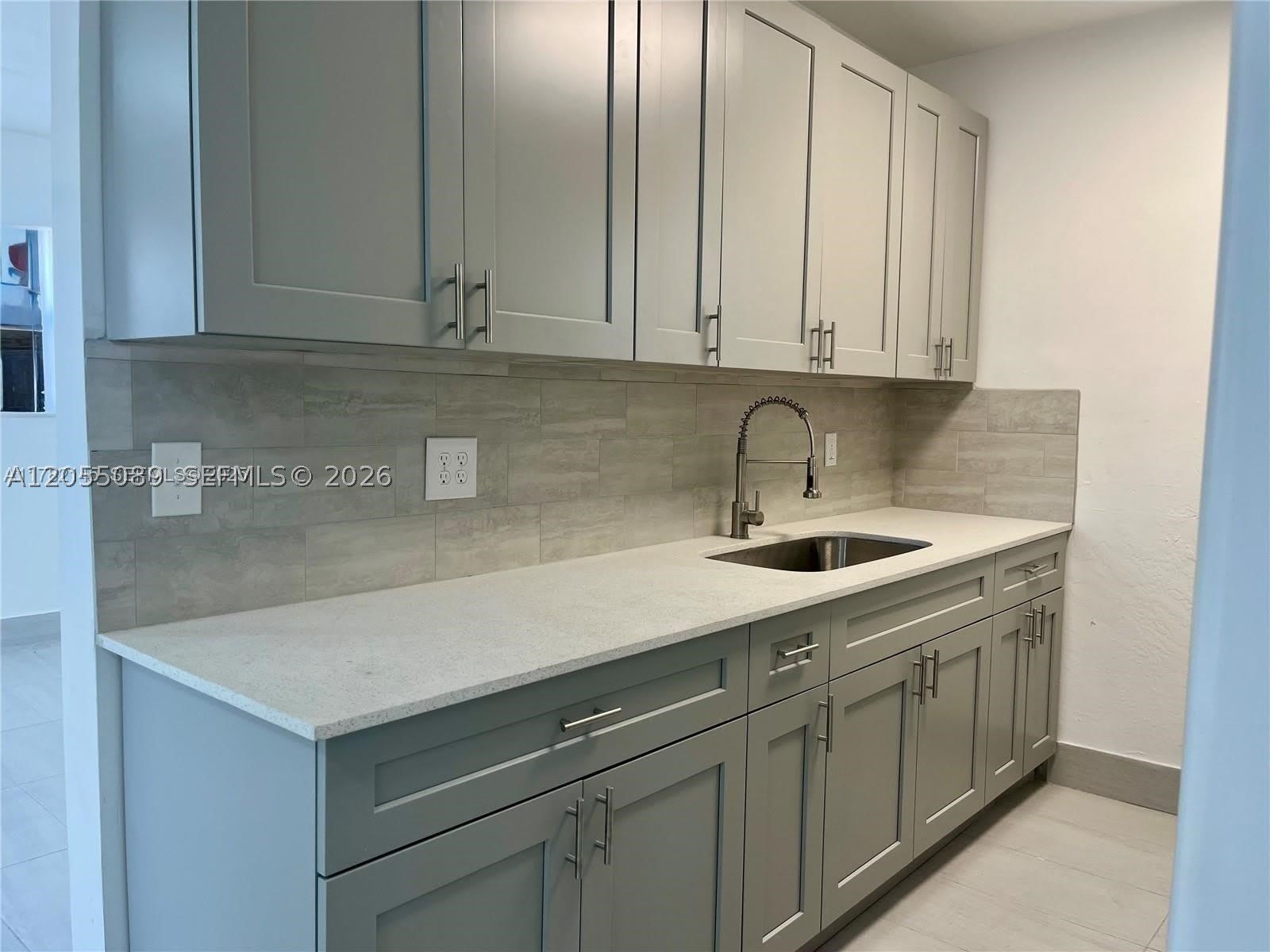 13390 NE 6th Ave – photo 4