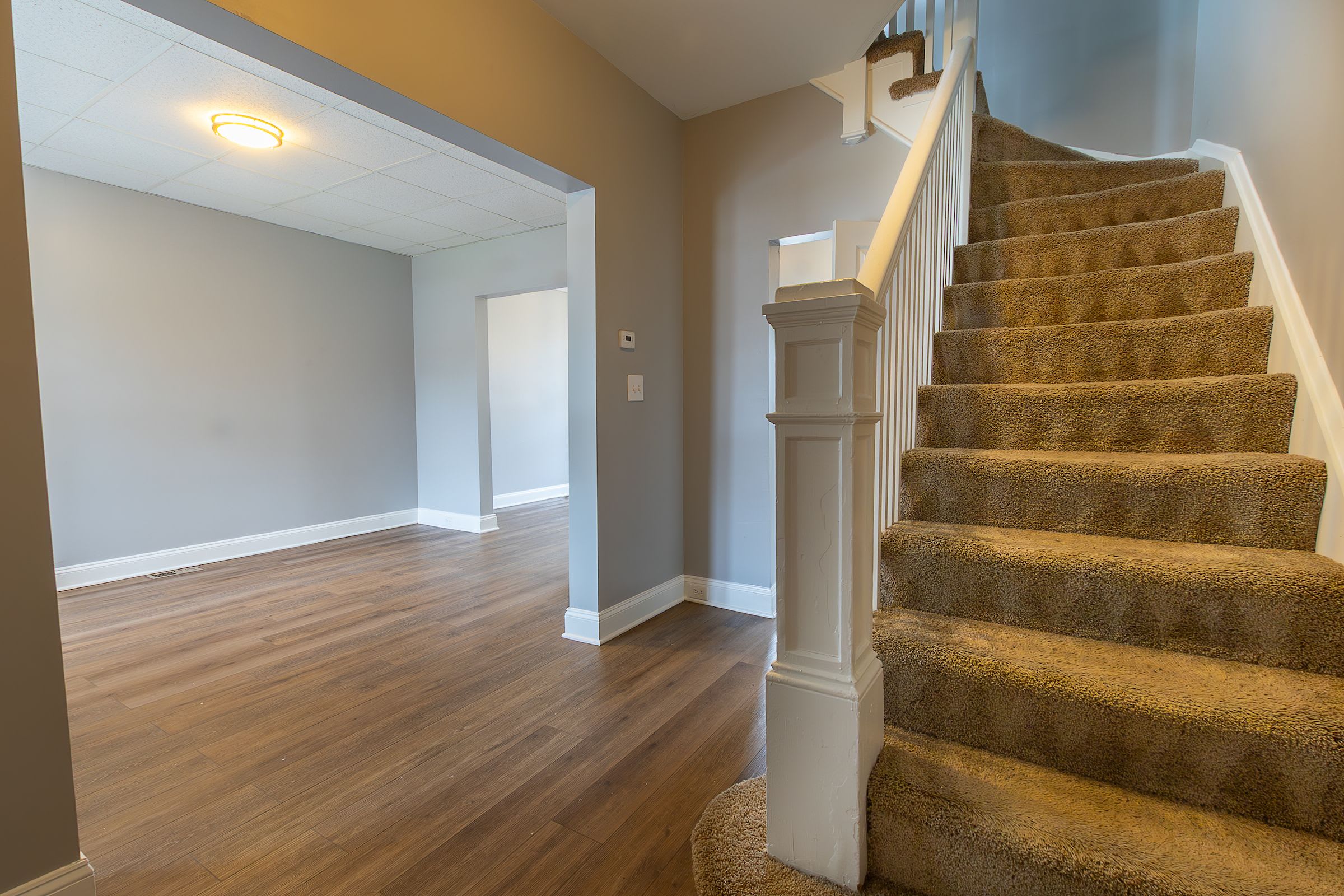3063 Mayfield Avenue – photo 4