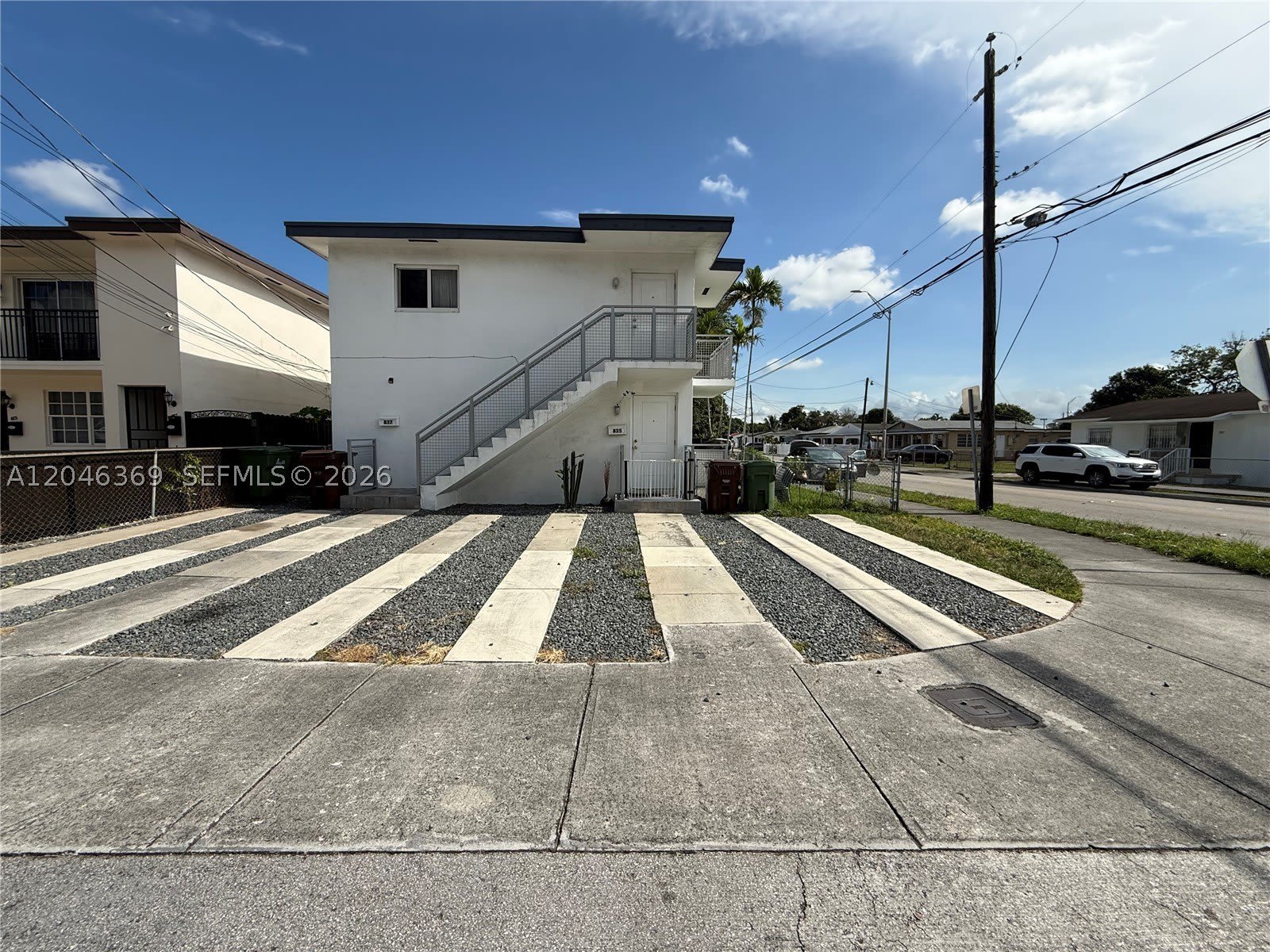 837 SE 12th Street – photo 1