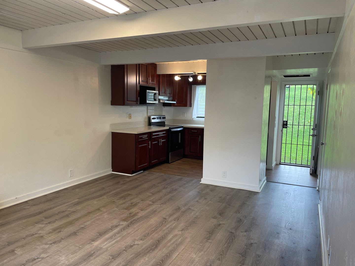 2 bd/1.5 bath with Beautiful Views of the Ko'olau's – photo 3