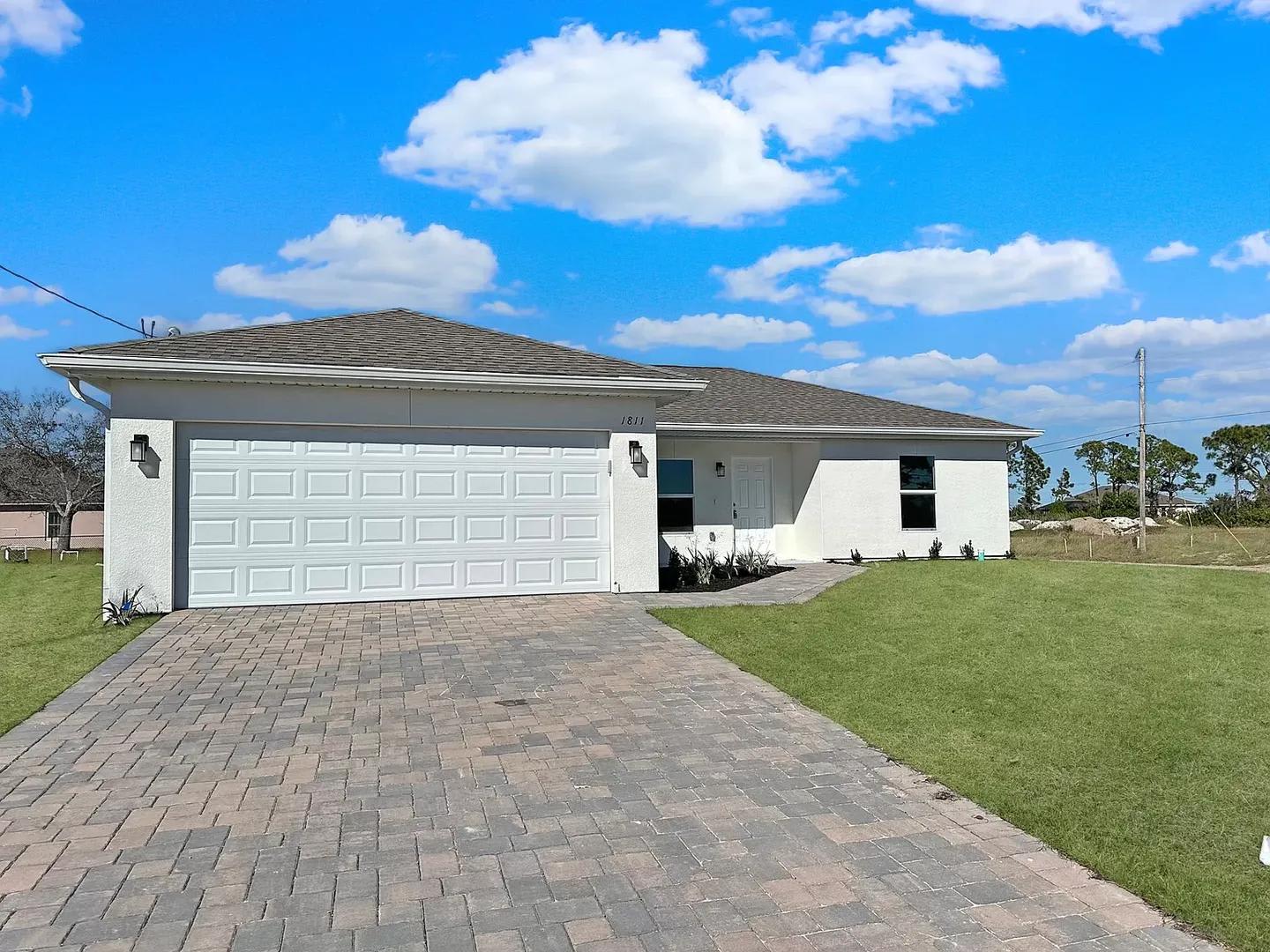 Spacious 4-BR New Build Home in Cape Coral – photo 1