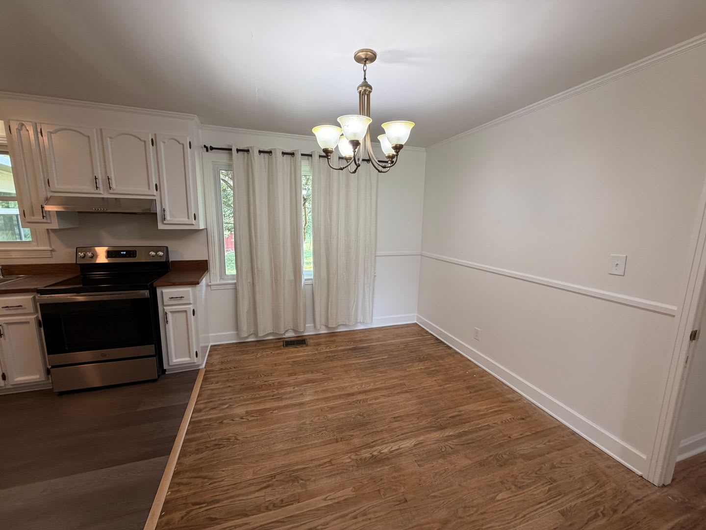 2 bedroom, 1 bath home near Harding Place – photo 5