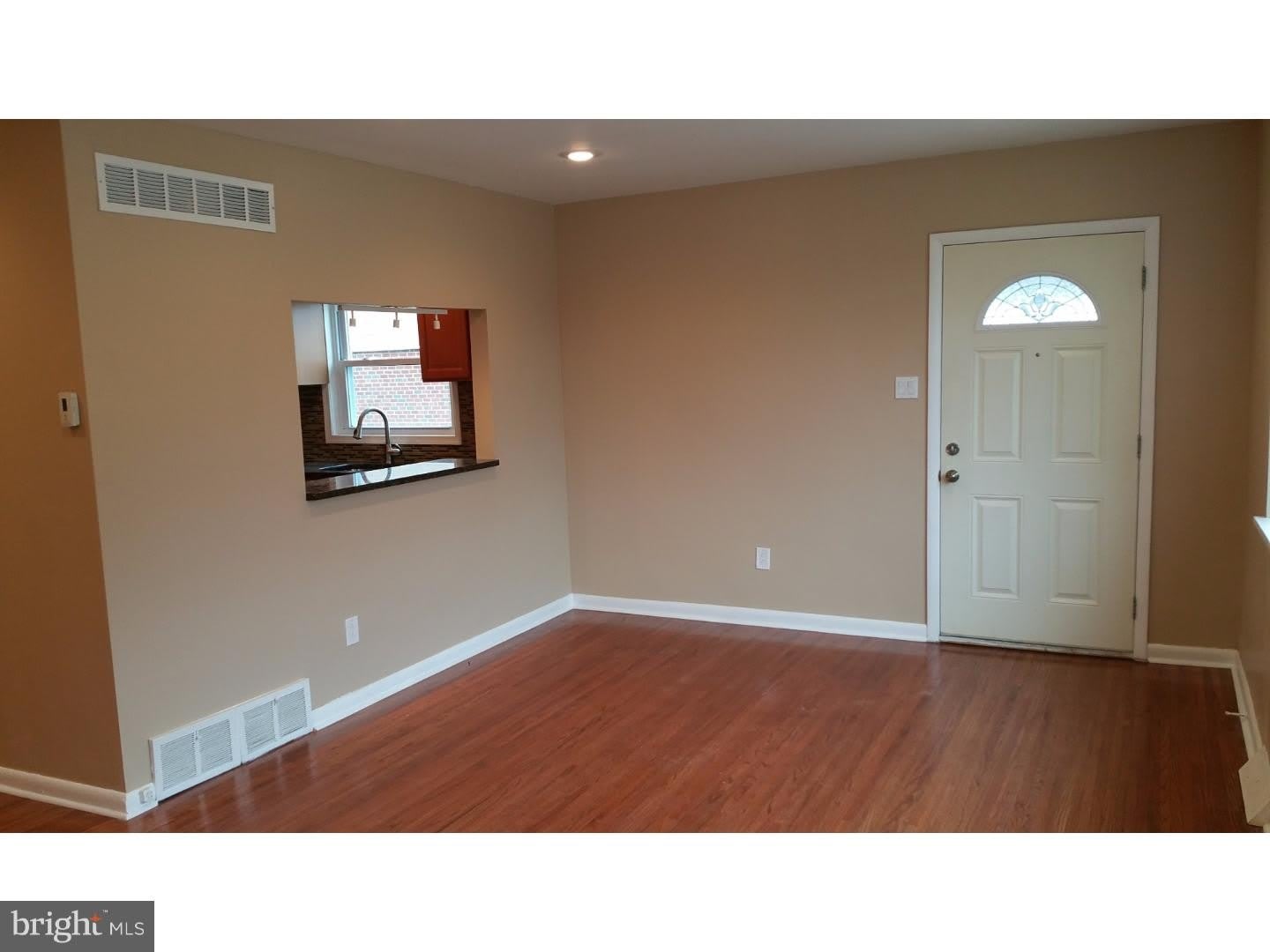 9960 WOODFERN Road – photo 5