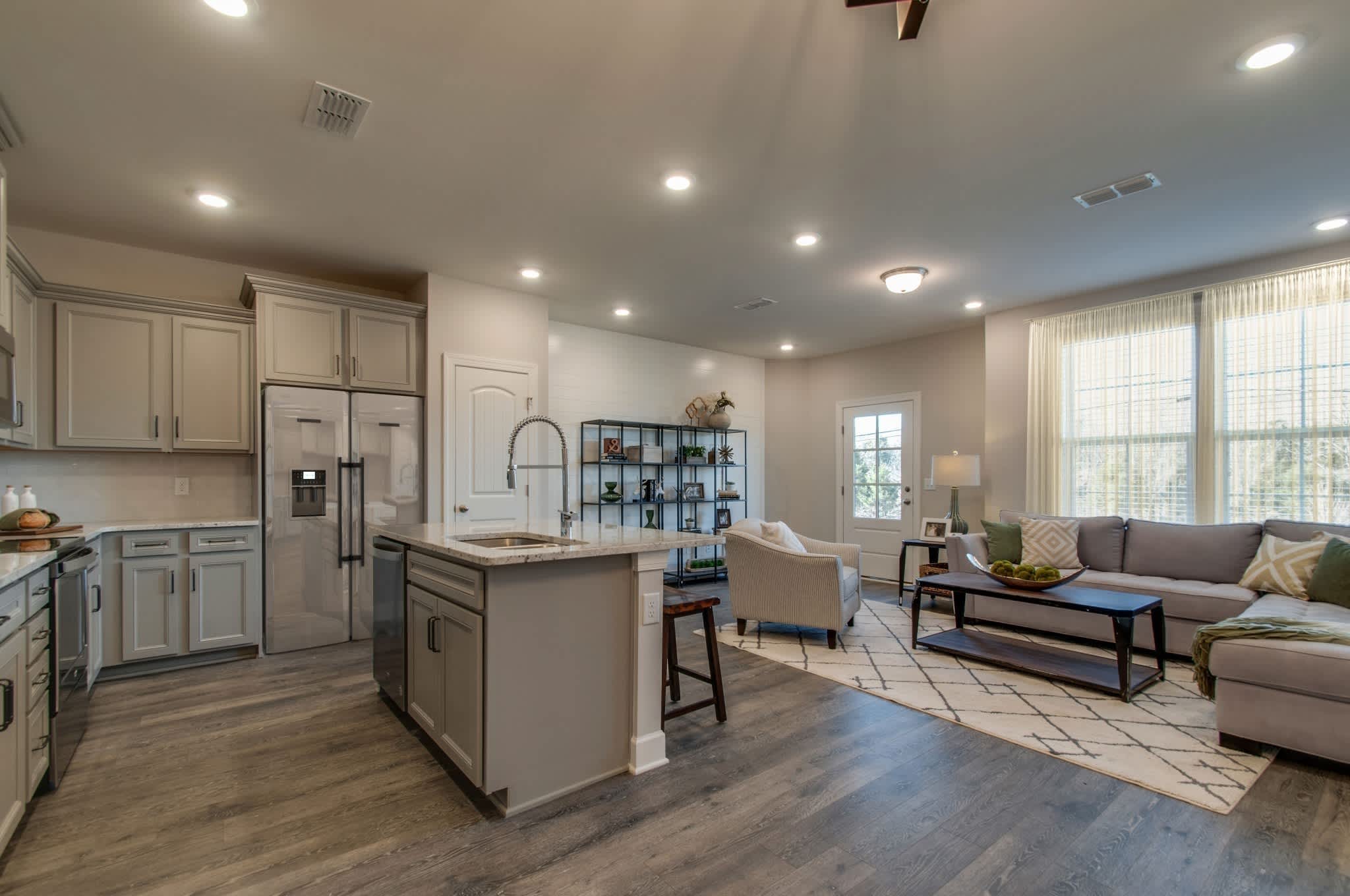 112 Brighton Lane – photo 3