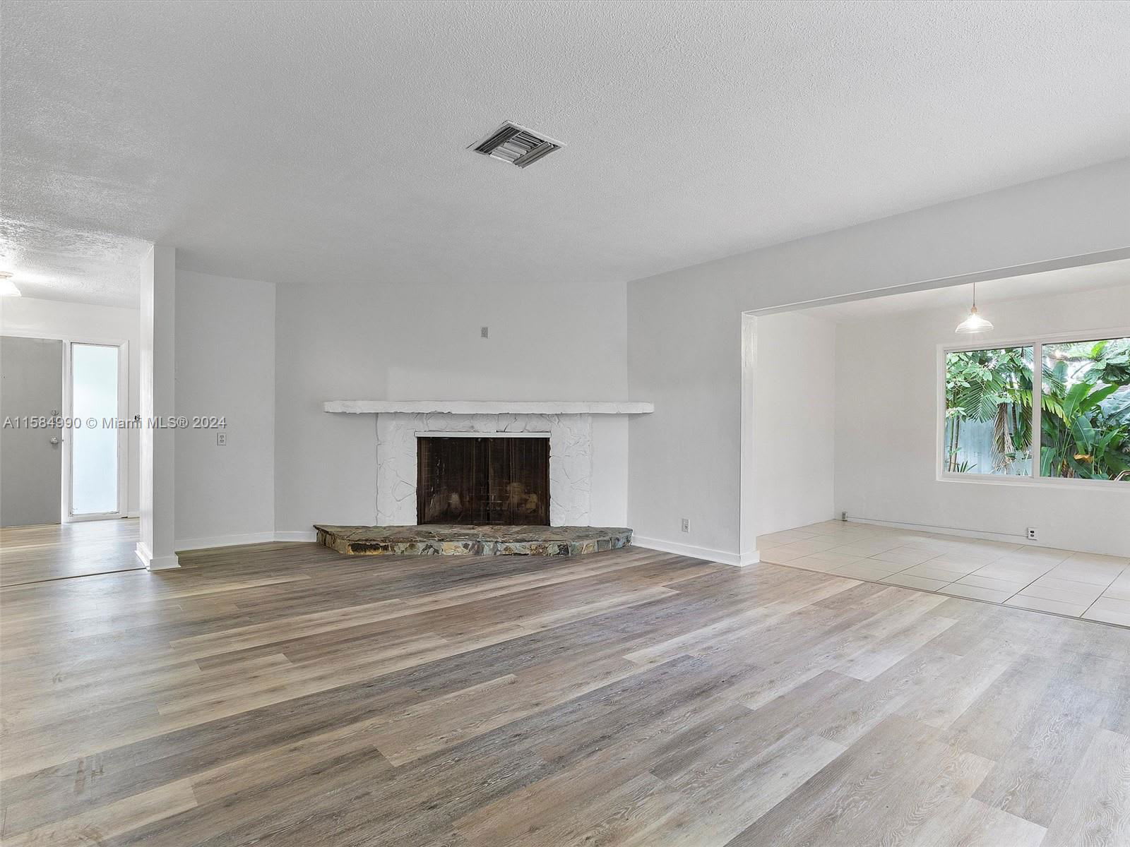 11000 Northeast 9th Avenue – photo 3