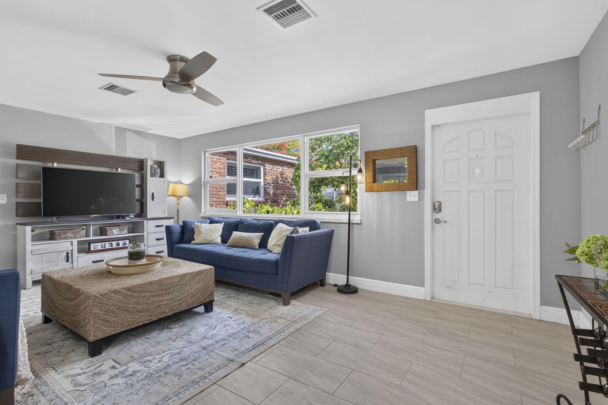 338 Hunter Street – photo 4