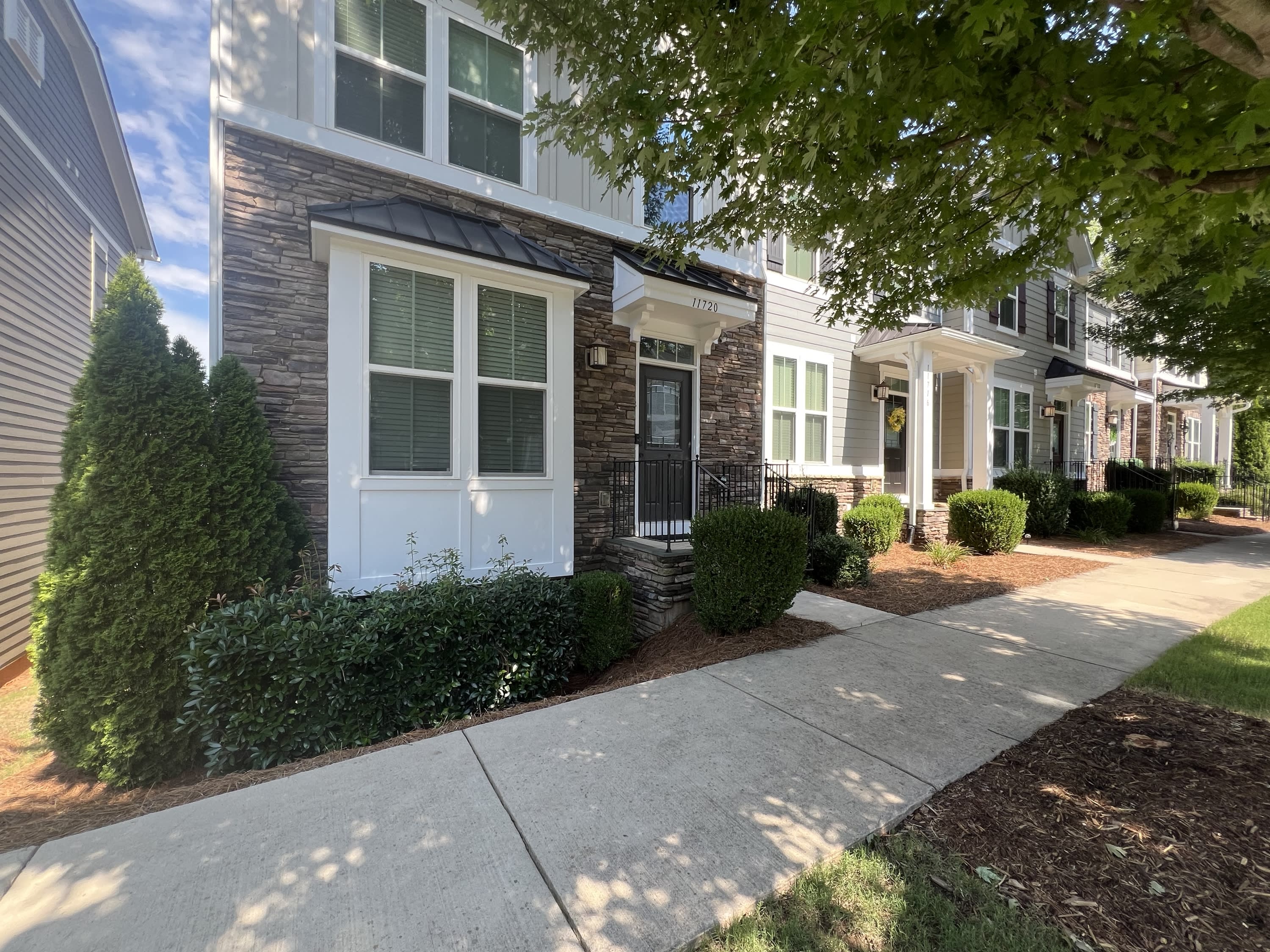 11720 Blessington Road – photo 1