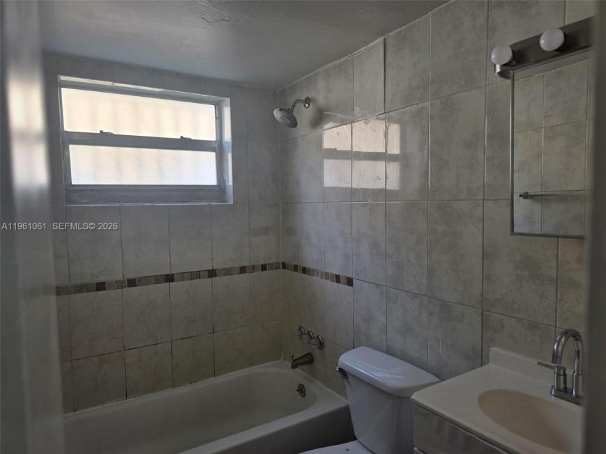 2835 NW 22nd Ave # 3 Miami, FL 33142 – photo 3