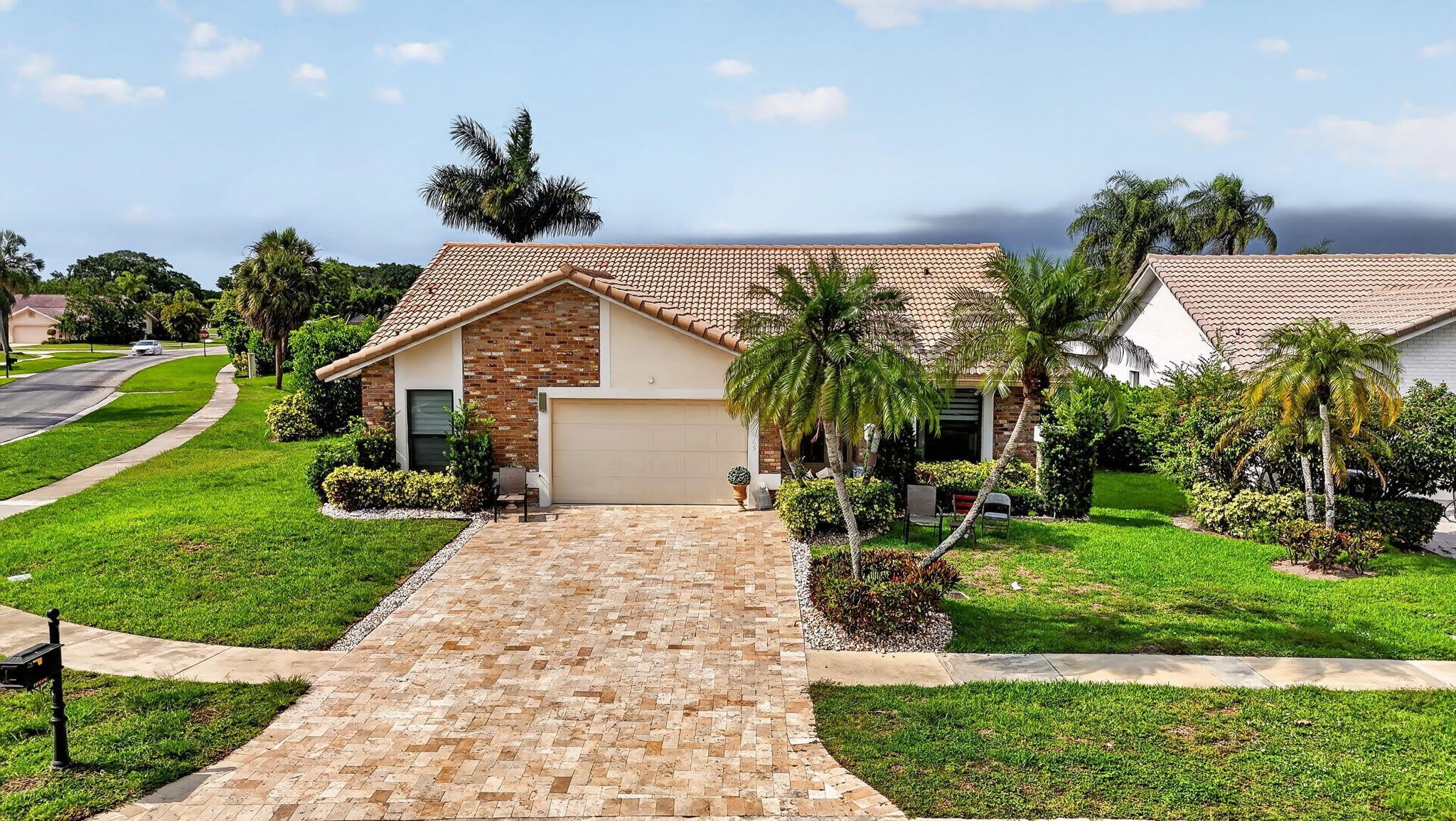 10065 Camelback Lane – photo 3